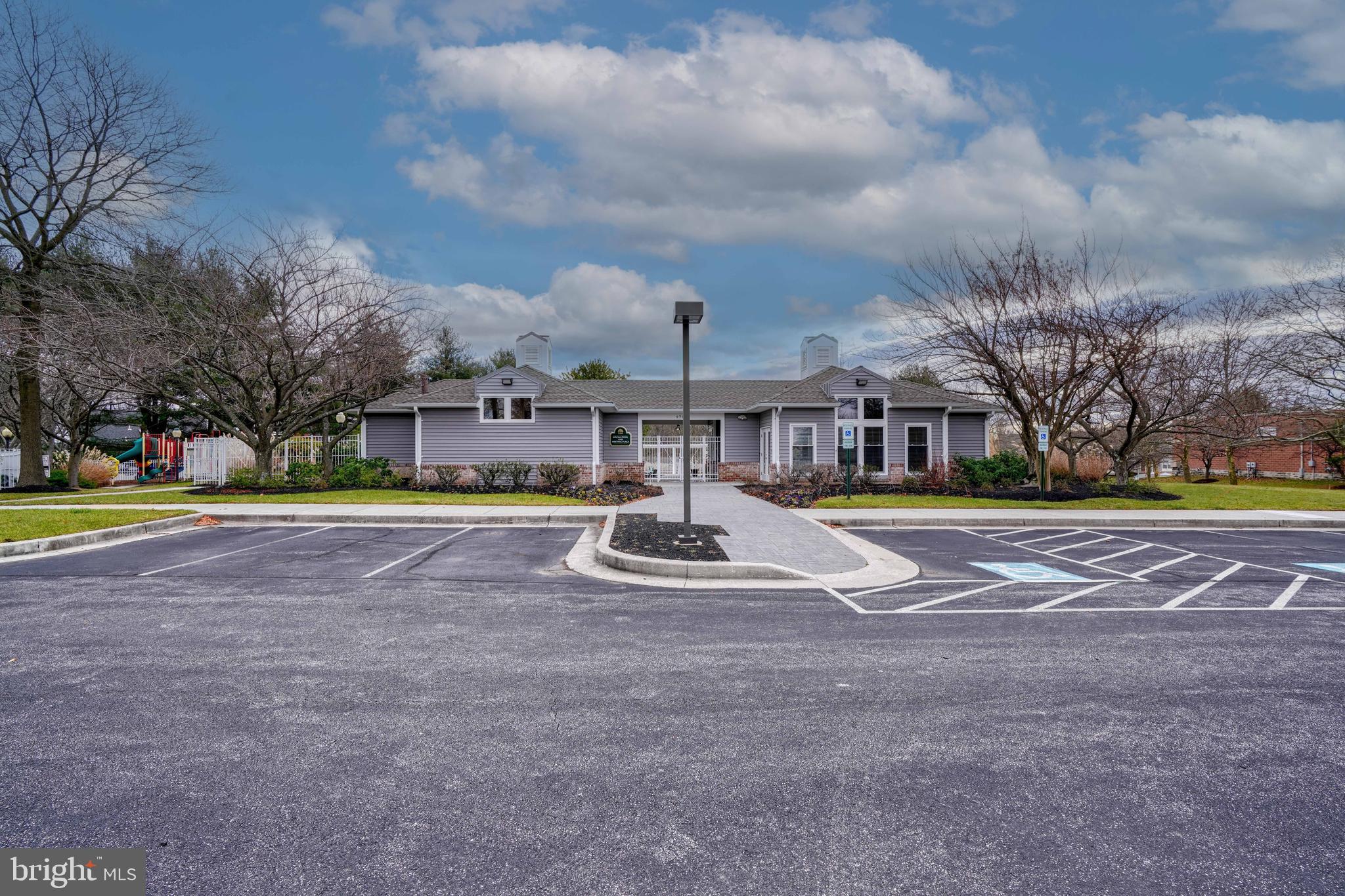 OWINGS MILLS - Residential