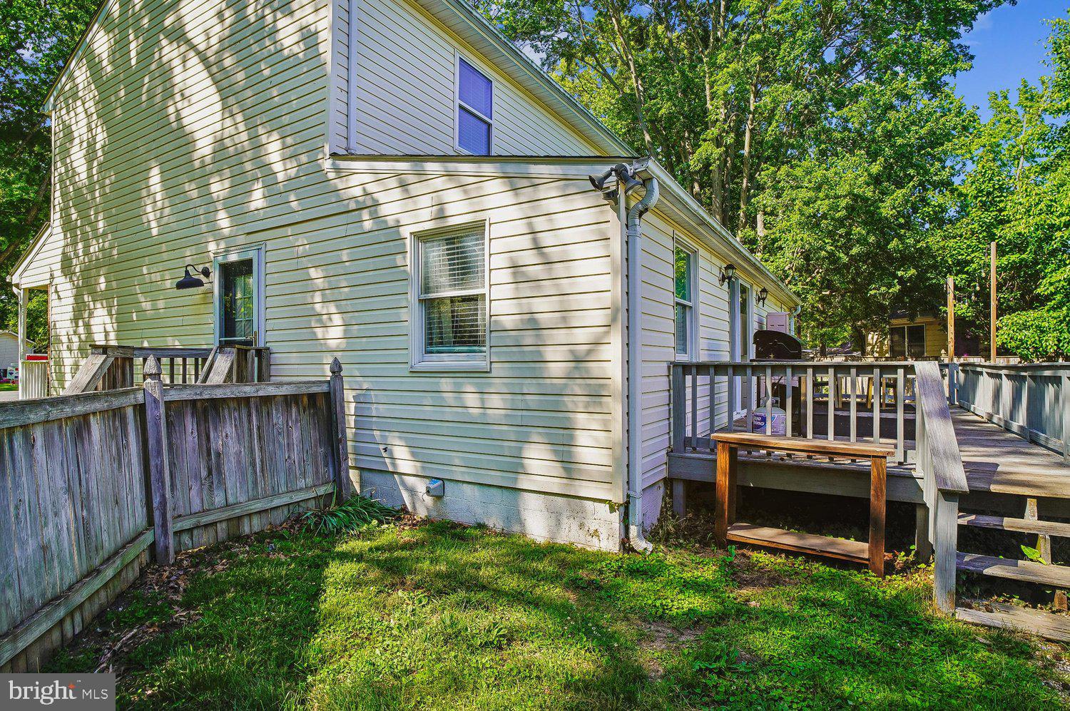 CEDARHURST ON THE BAY - Residential