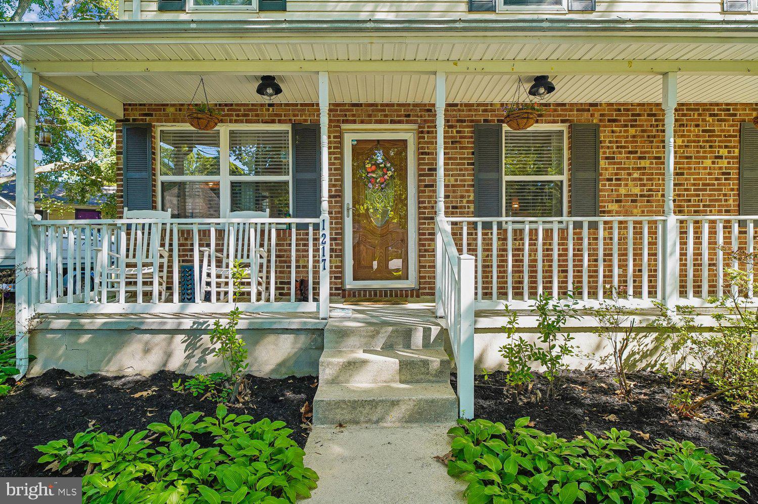 CEDARHURST ON THE BAY - Residential