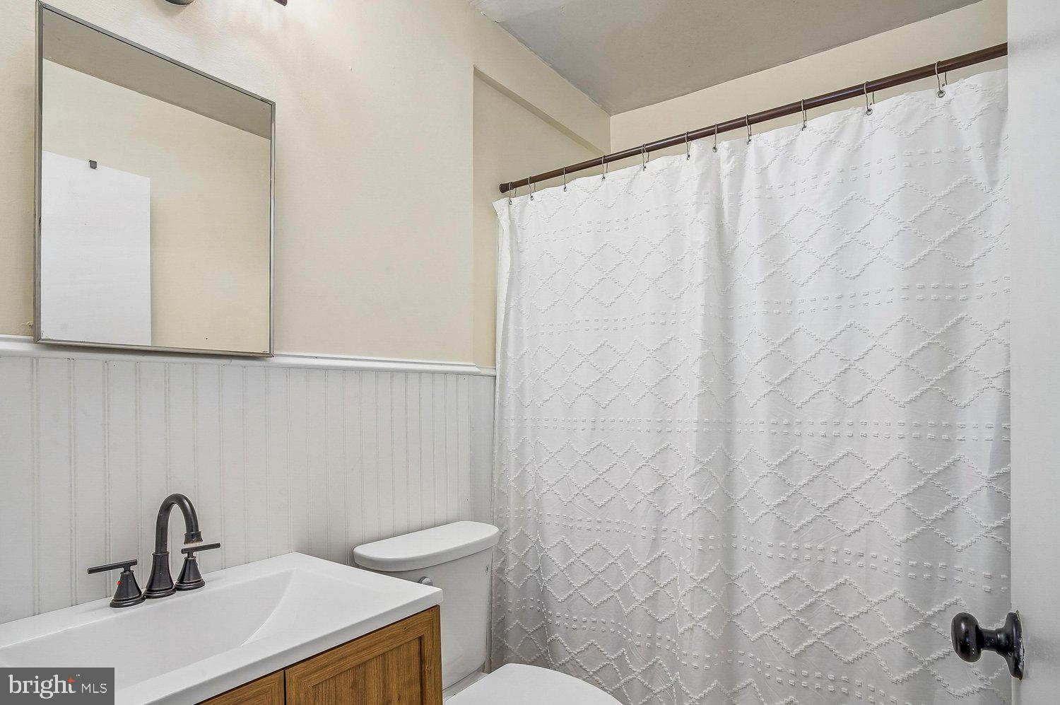 CEDARHURST ON THE BAY - Residential