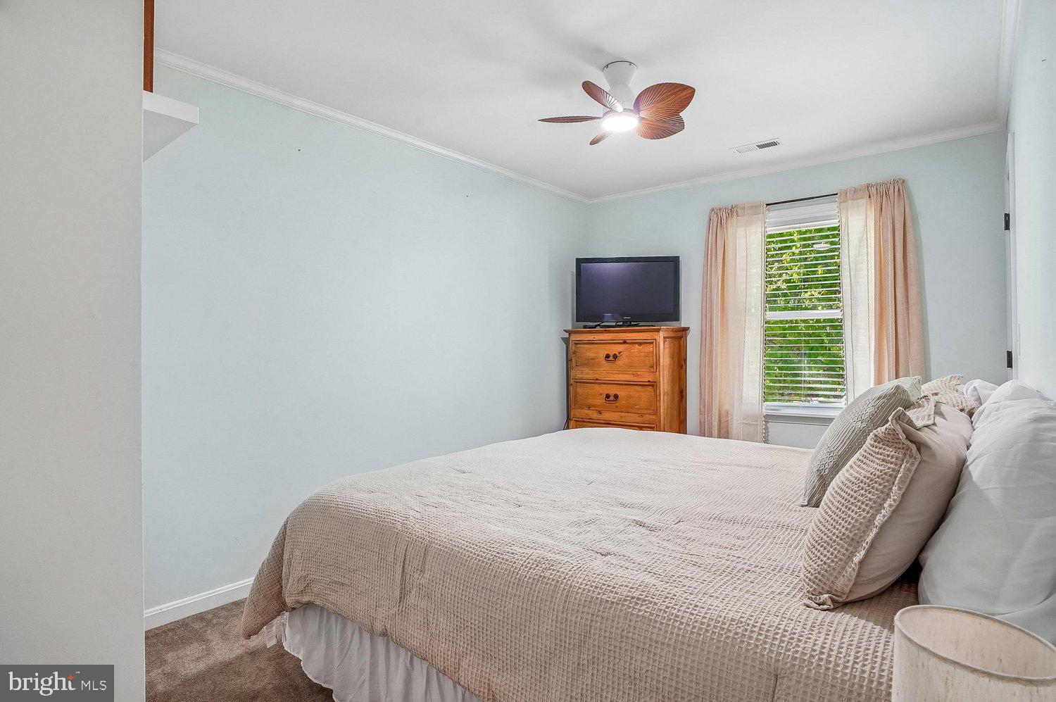 CEDARHURST ON THE BAY - Residential