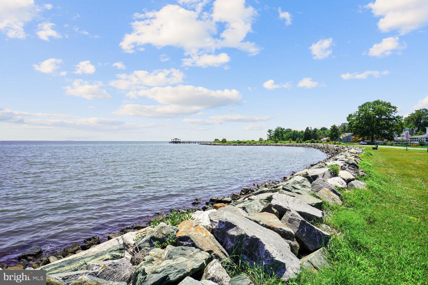 CEDARHURST ON THE BAY - Residential