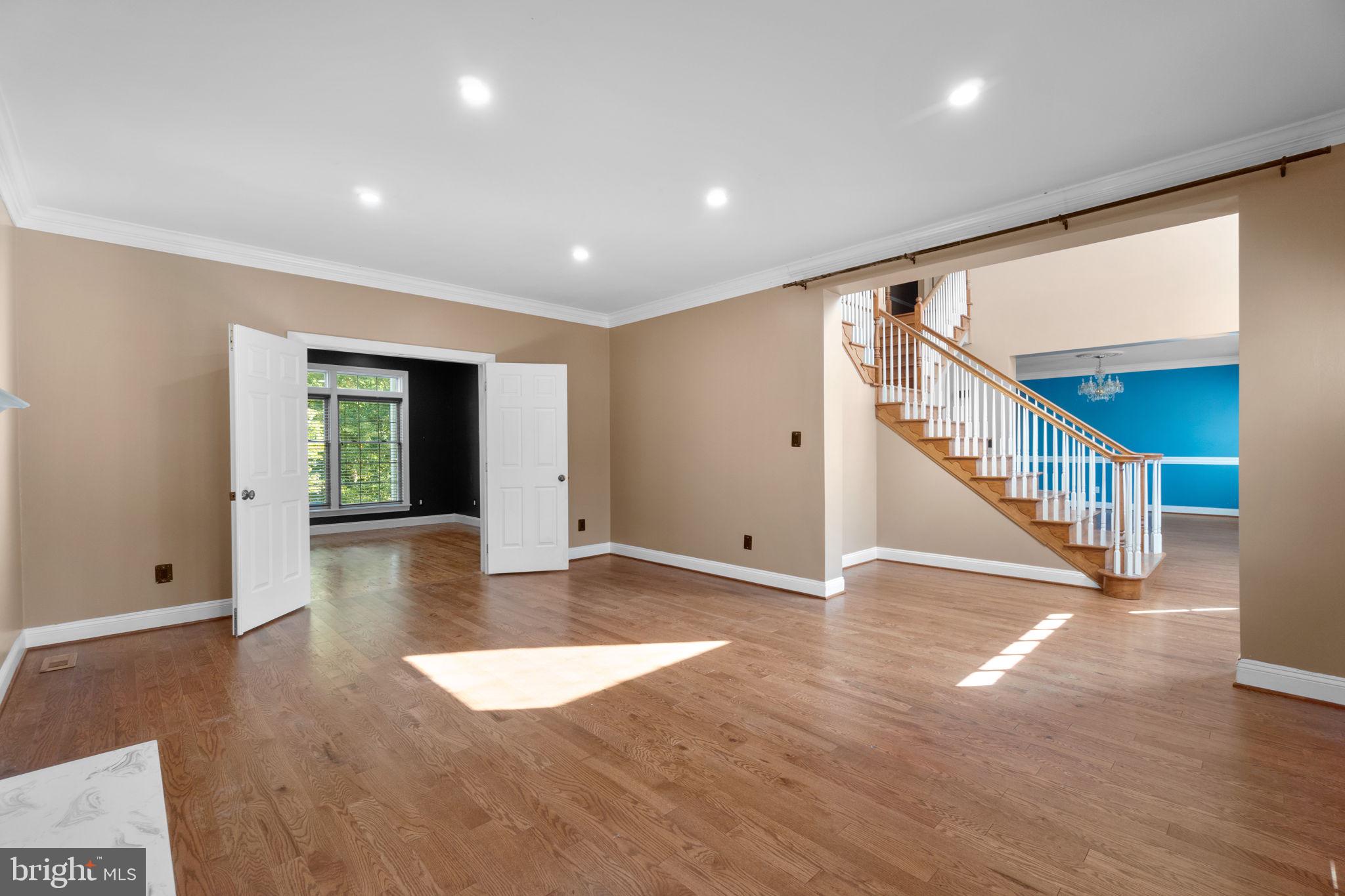 5859 W FALLS ROAD