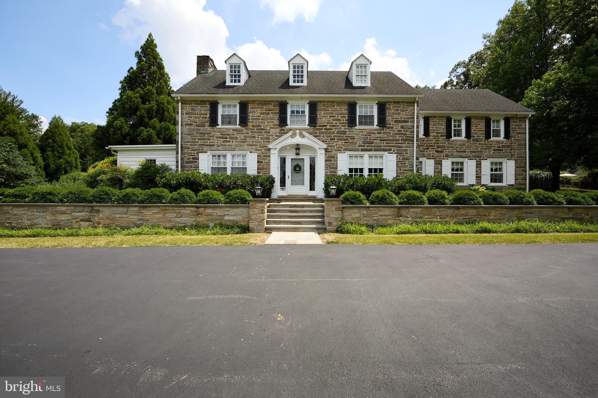 COLONIAL VIL - Residential