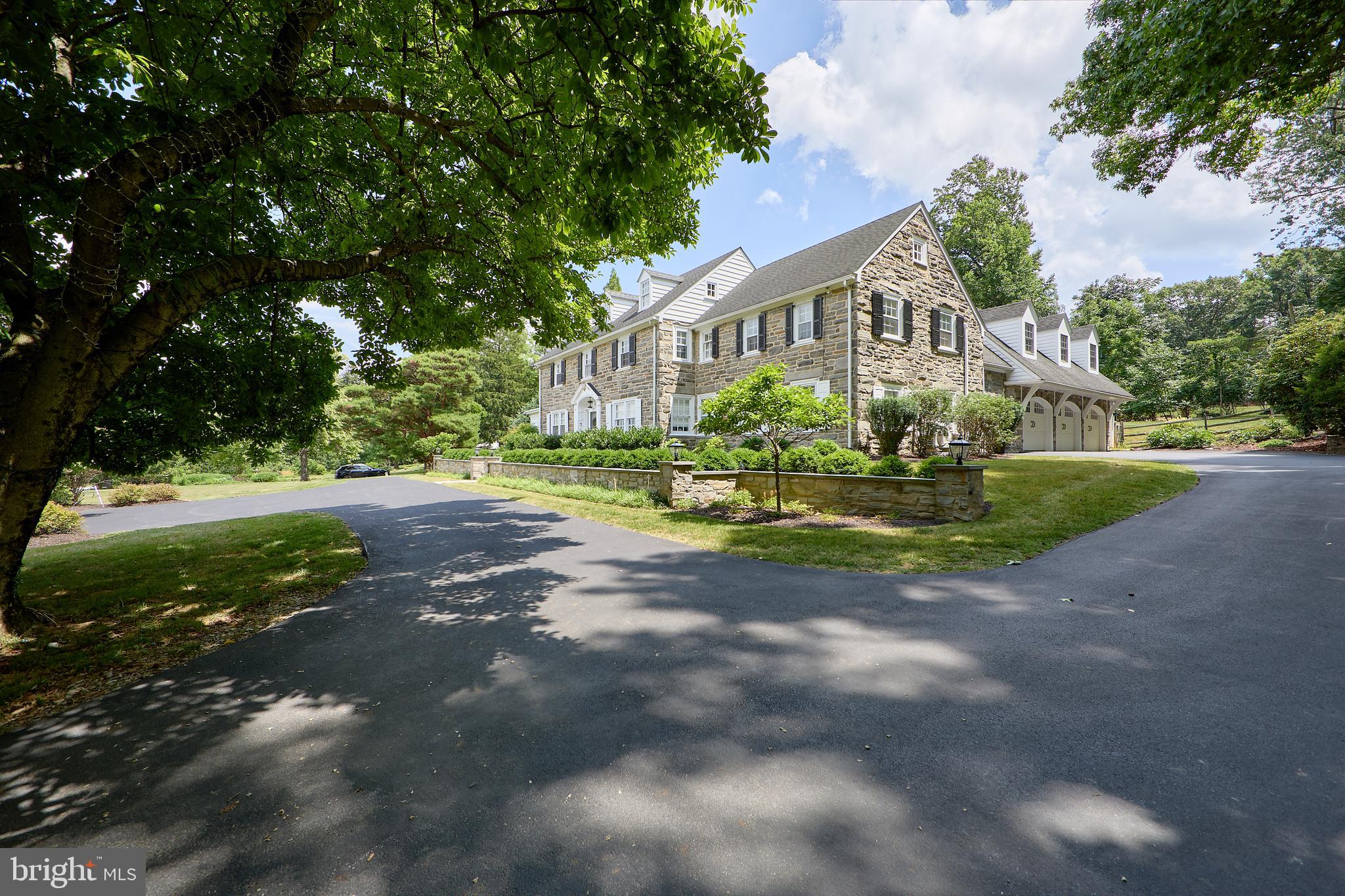 COLONIAL VIL - Residential