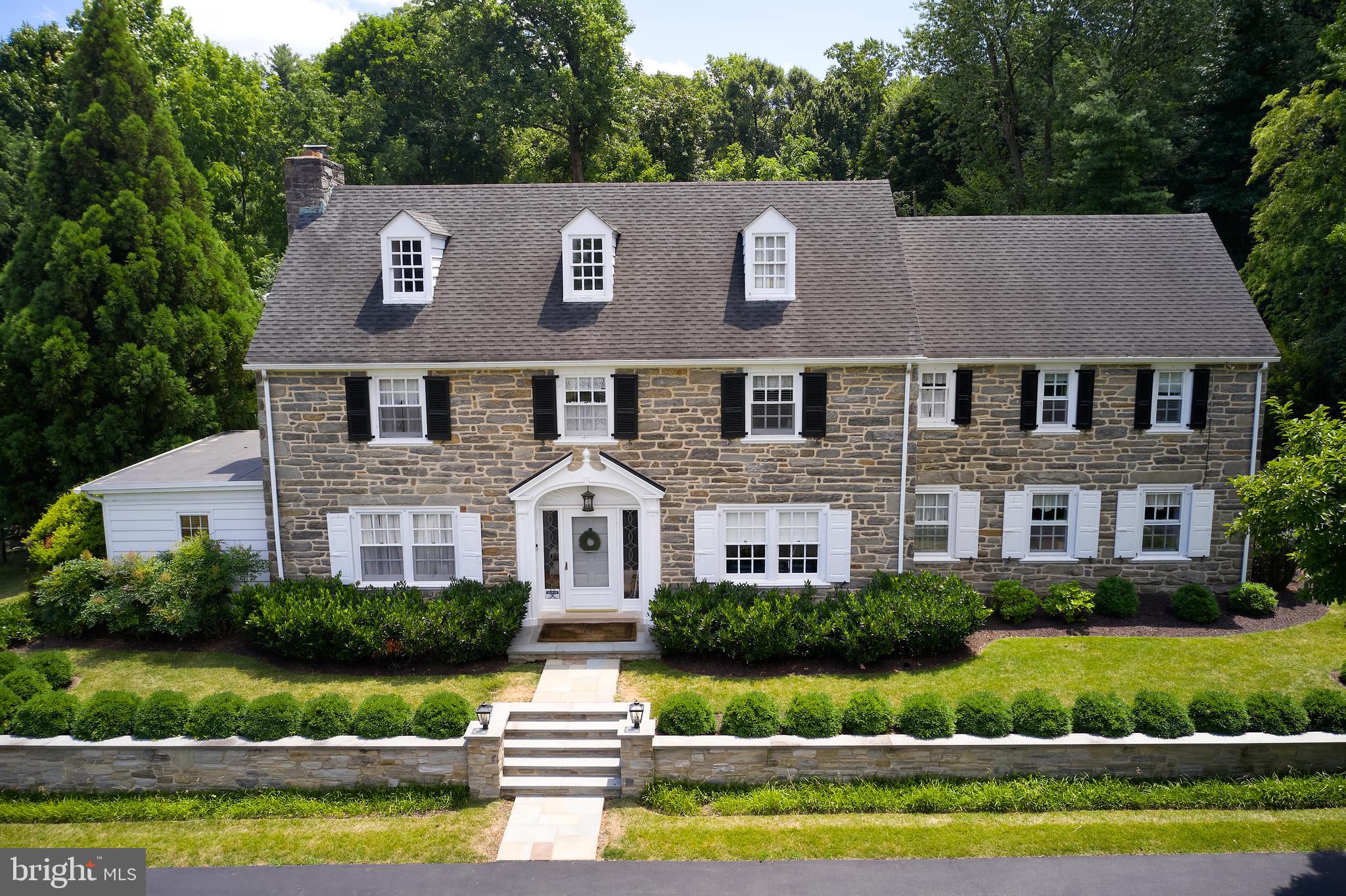 COLONIAL VIL - Residential