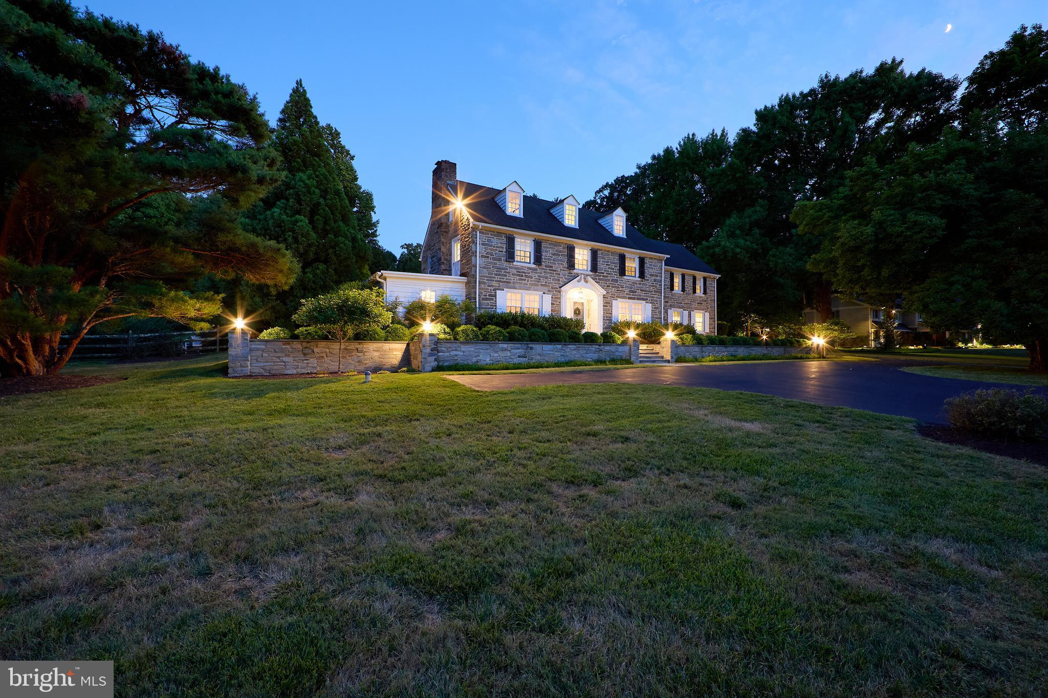COLONIAL VIL - Residential