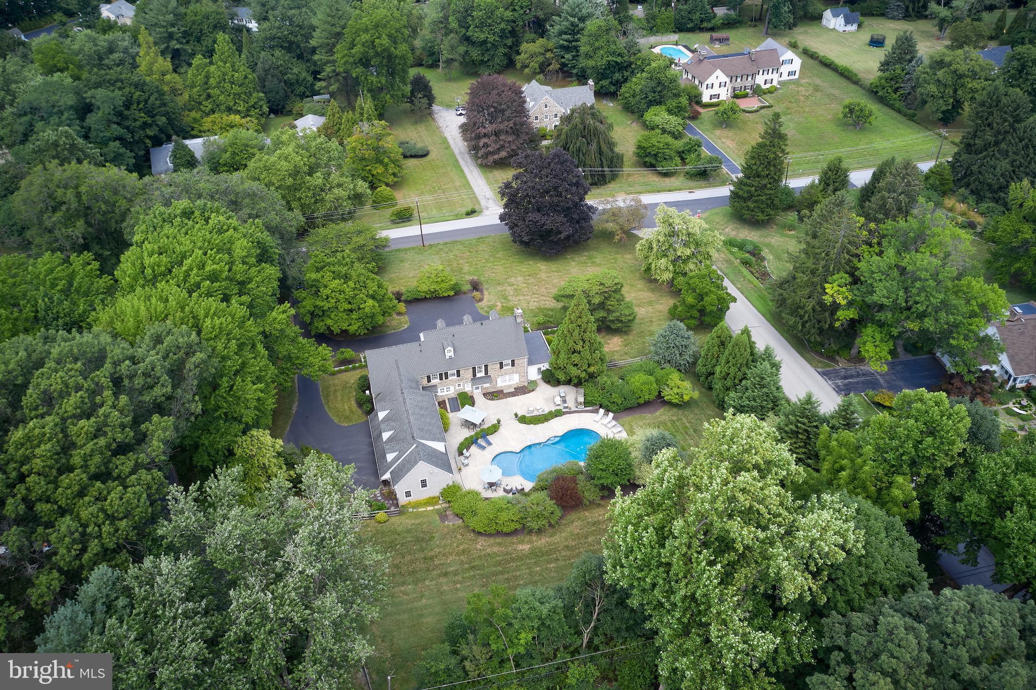 COLONIAL VIL - Residential