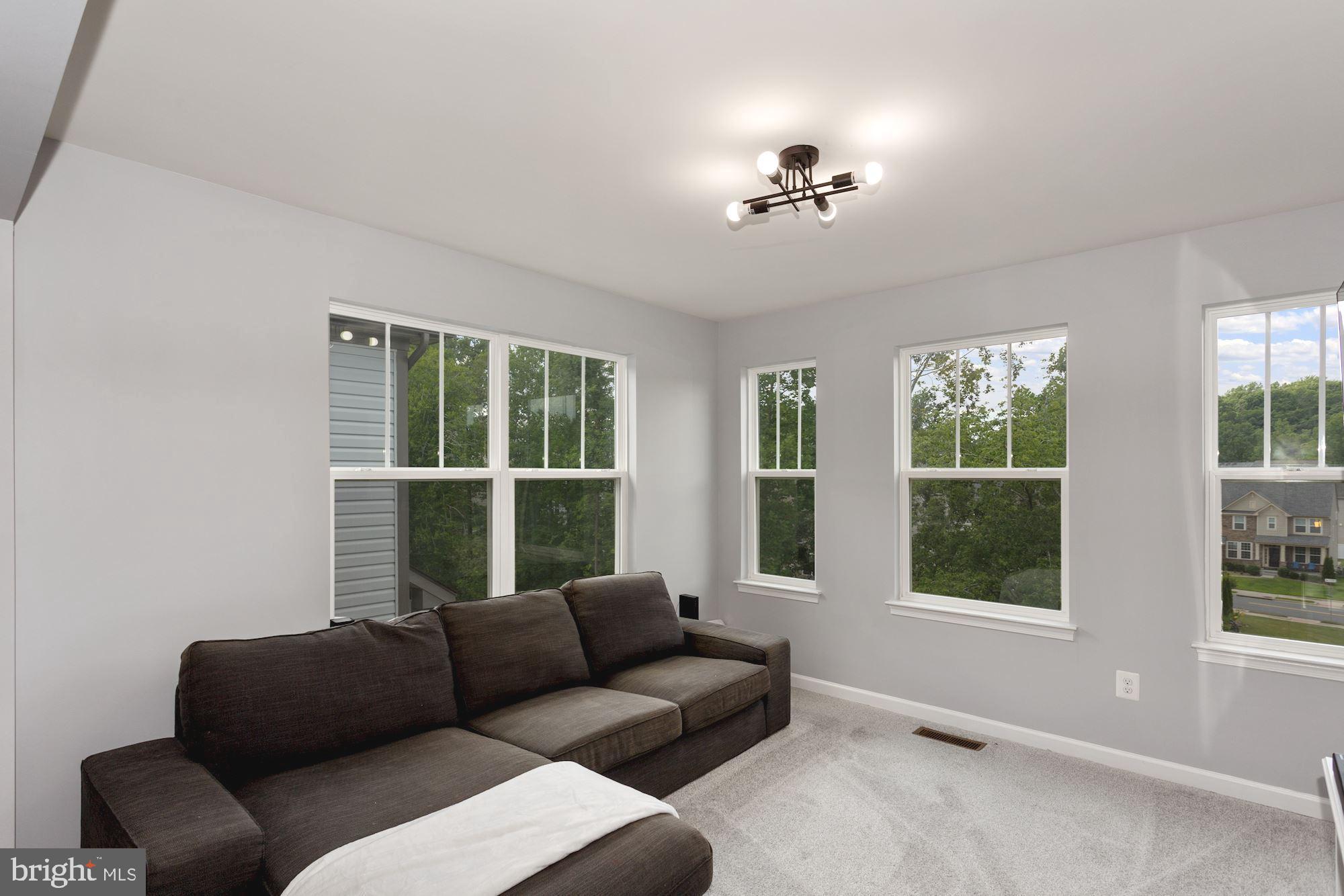 COLONIAL FORGE - Residential