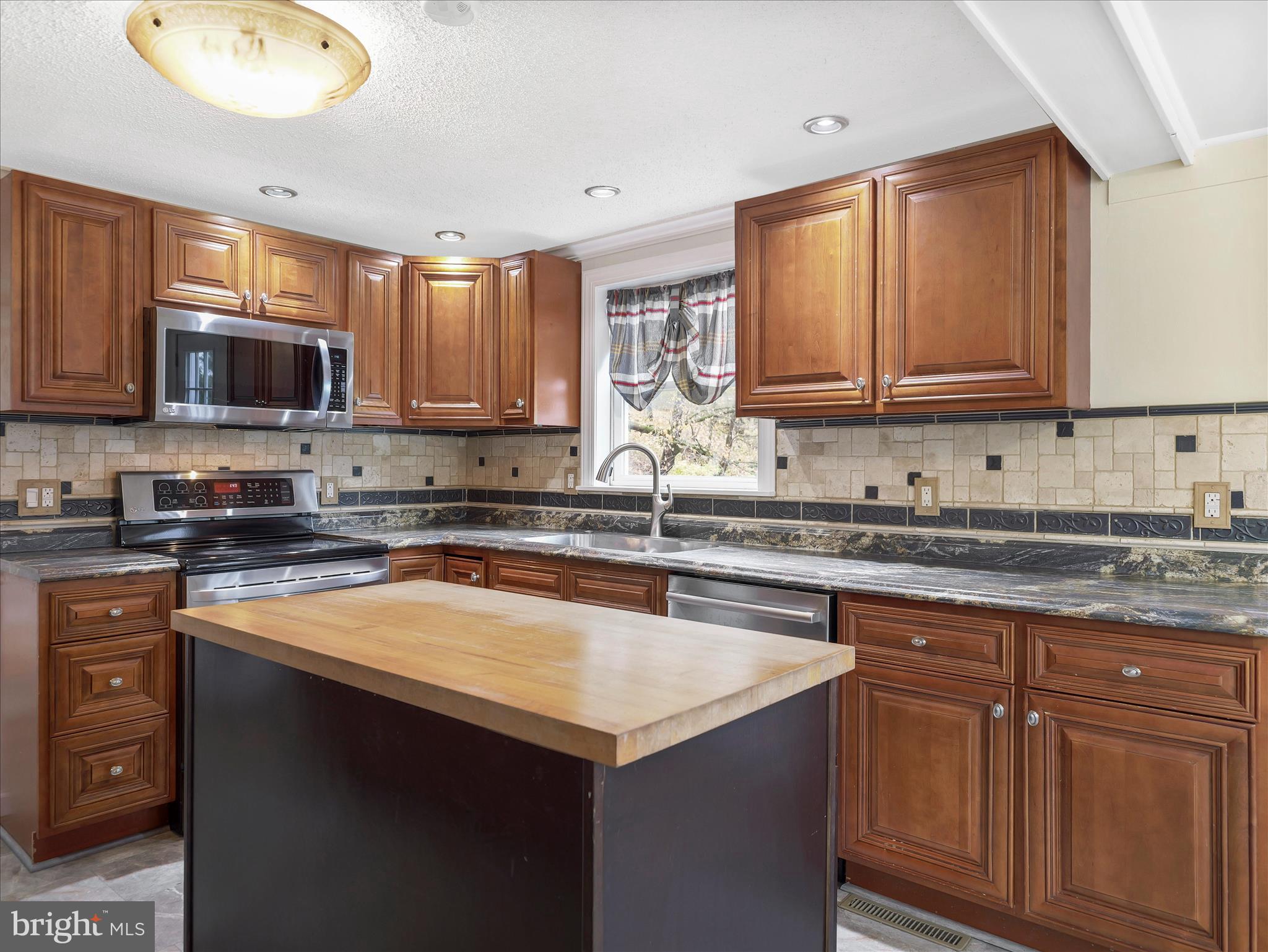 4130 SCOTLAND MAIN STREET