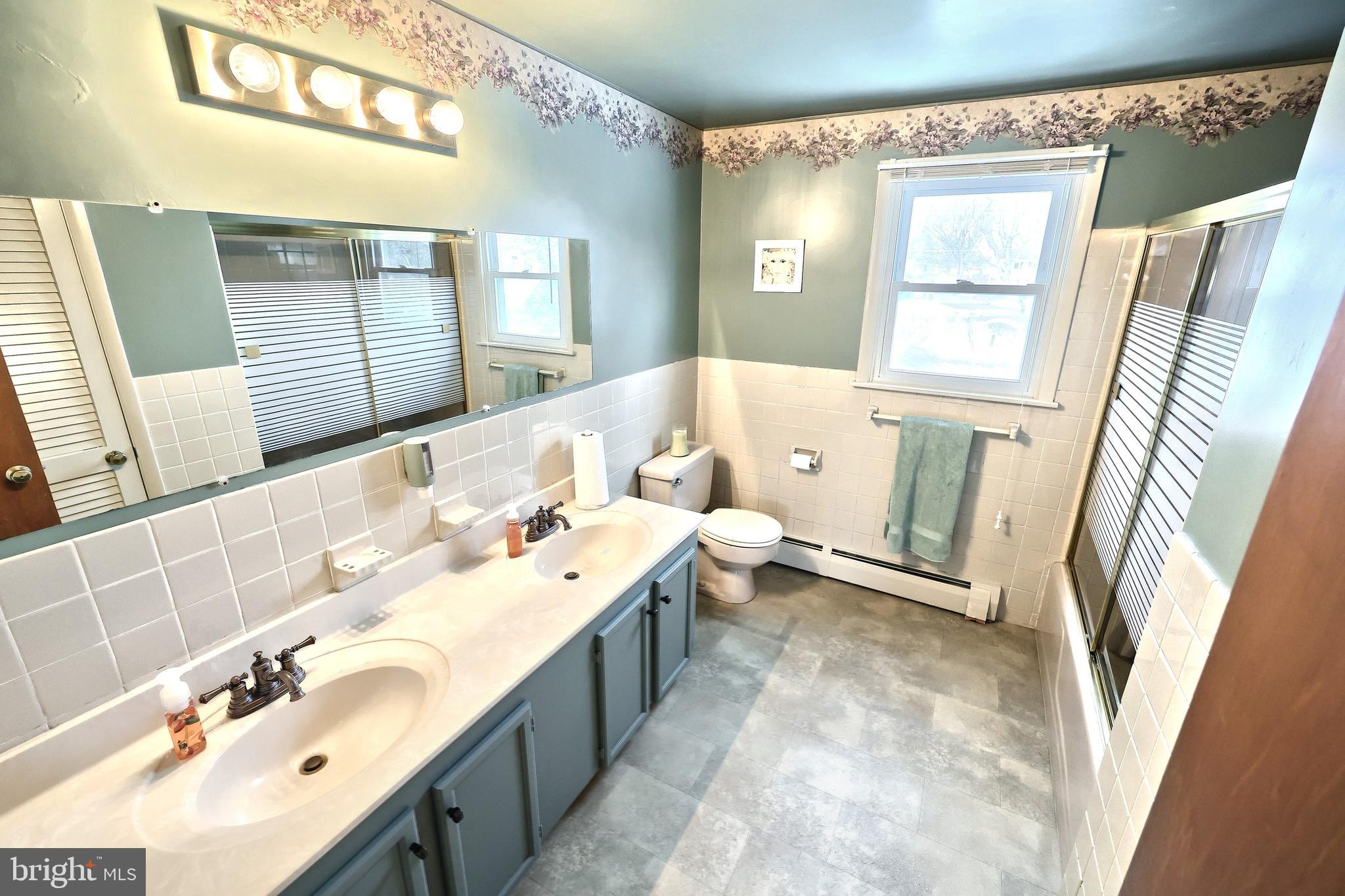 OUTDOOR COUNTRY CLUB WEST - Residential