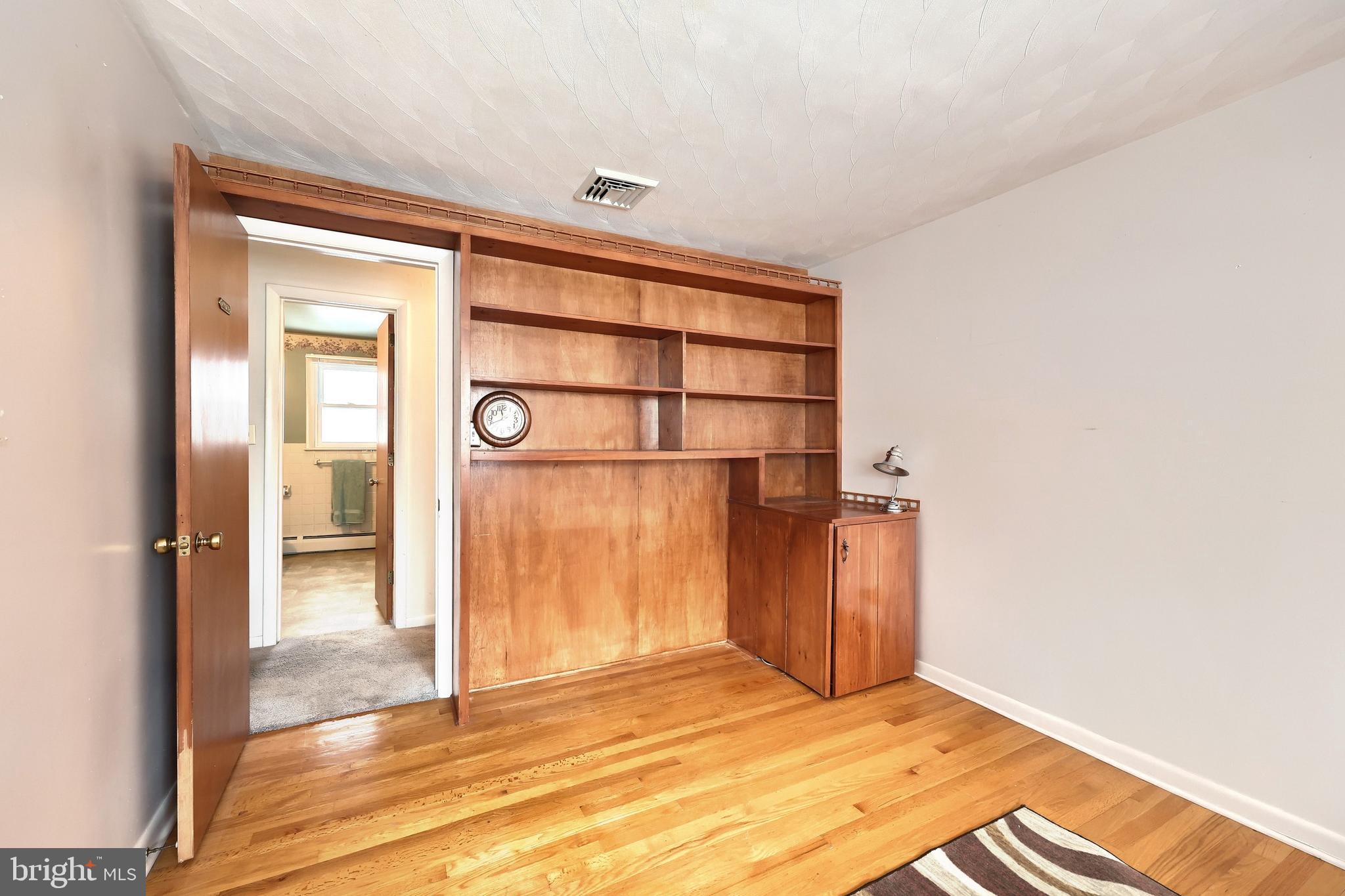 OUTDOOR COUNTRY CLUB WEST - Residential