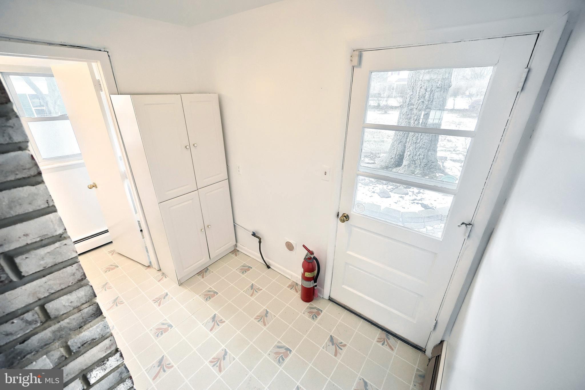 OUTDOOR COUNTRY CLUB WEST - Residential