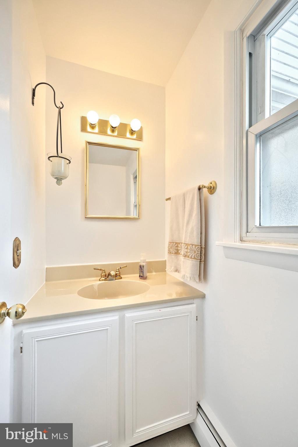 OUTDOOR COUNTRY CLUB WEST - Residential