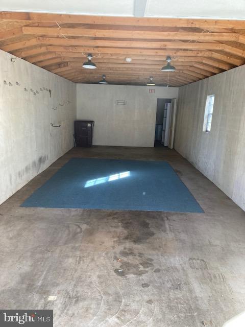 OUTDOOR COUNTRY CLUB WEST - Residential