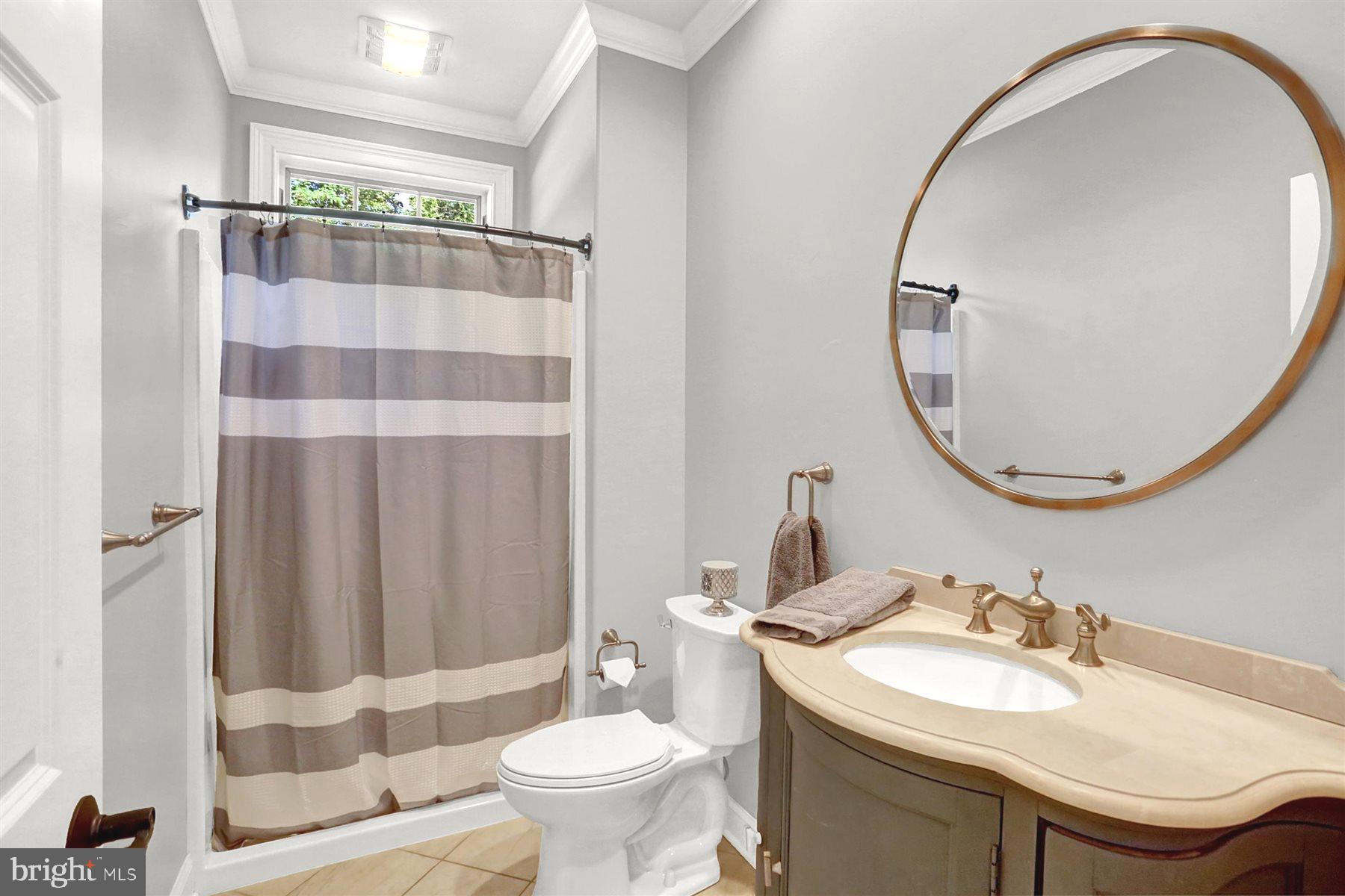 HILLSIDE FARMS - Residential