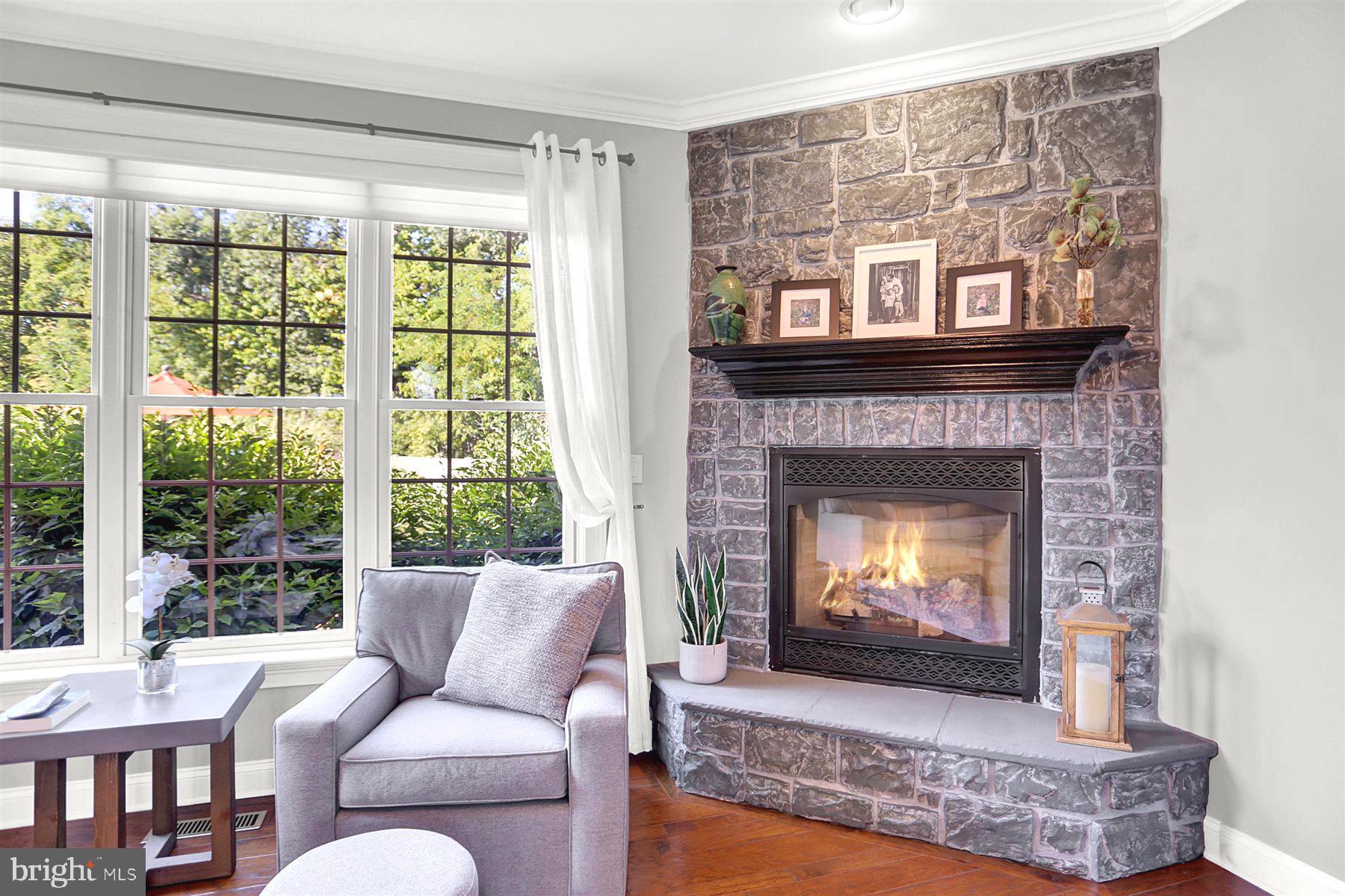 HILLSIDE FARMS - Residential