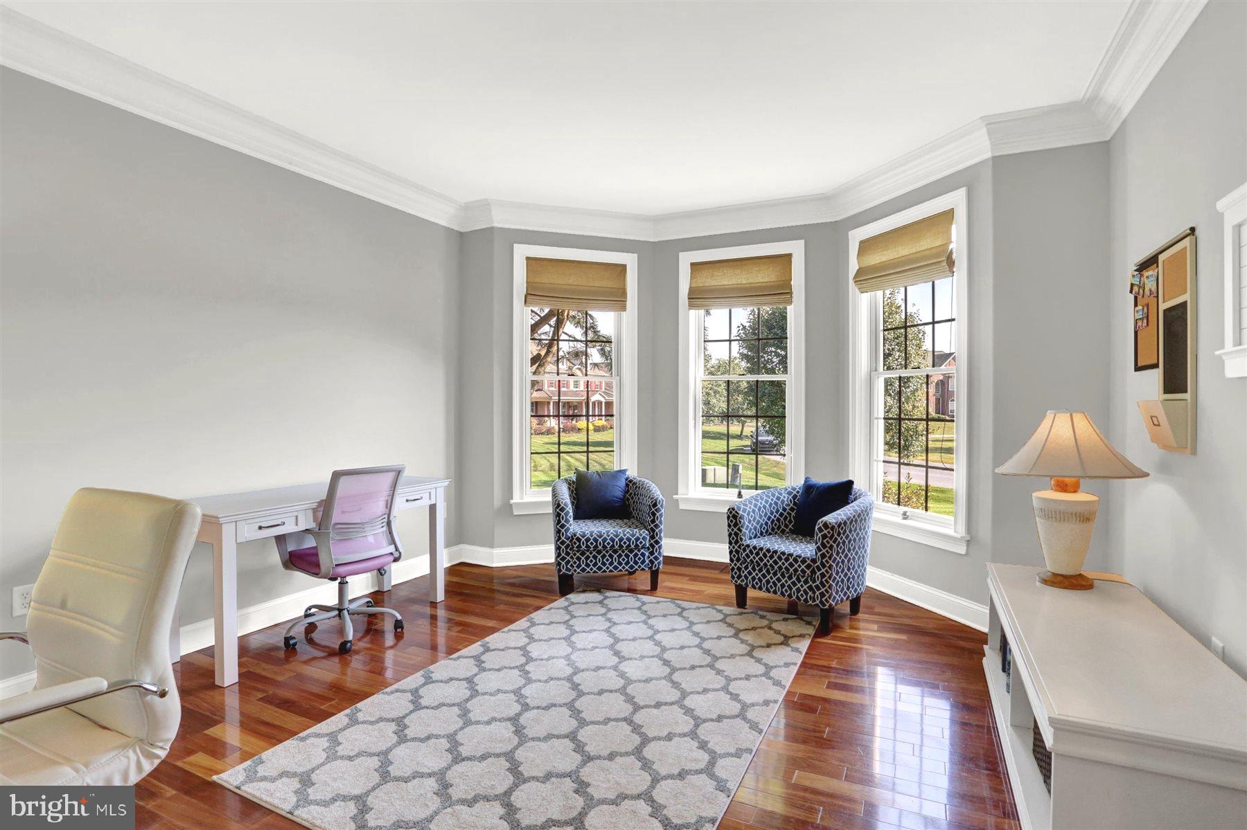 HILLSIDE FARMS - Residential