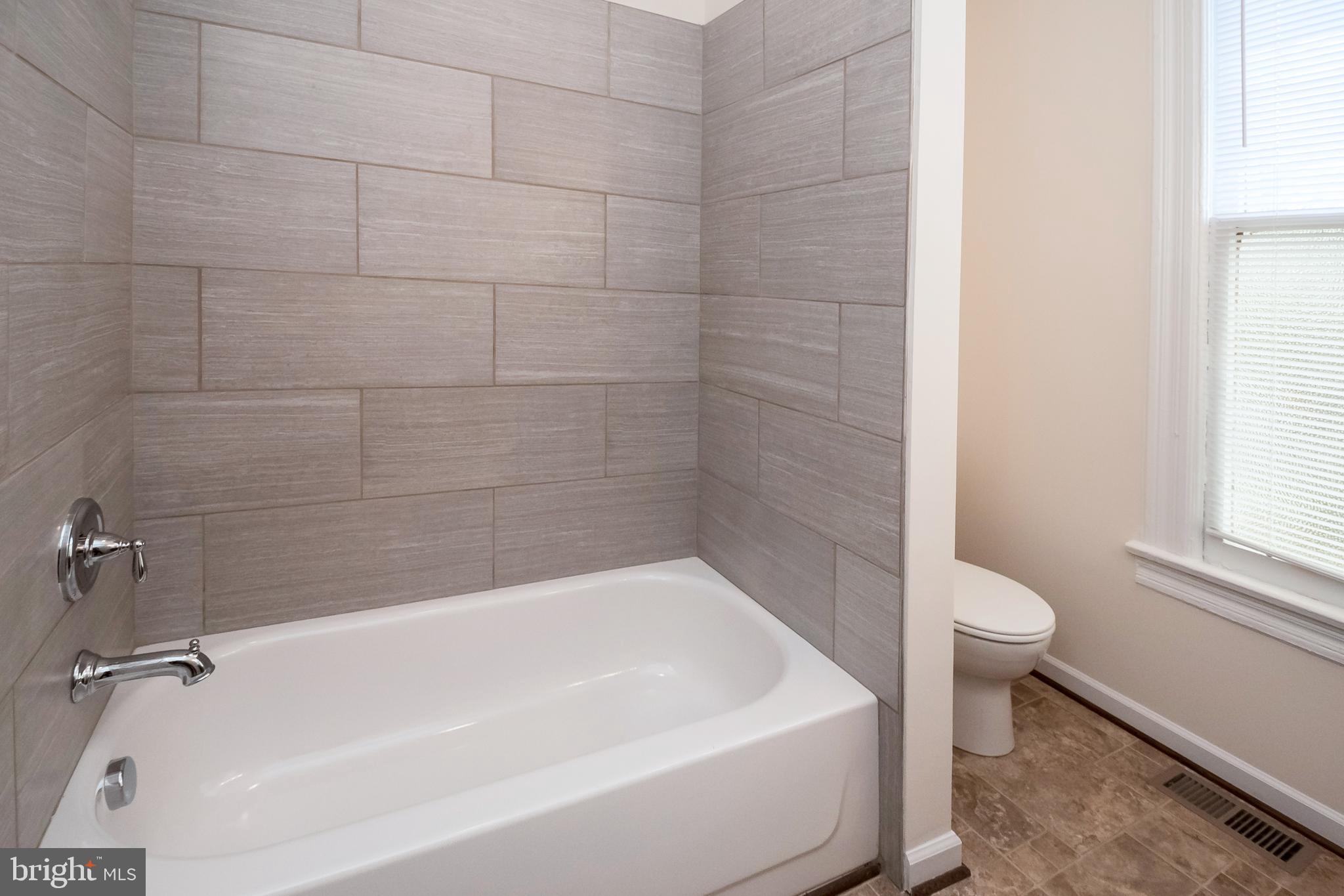 DOWNTOWN FREDERICKSBURG - Residential Lease