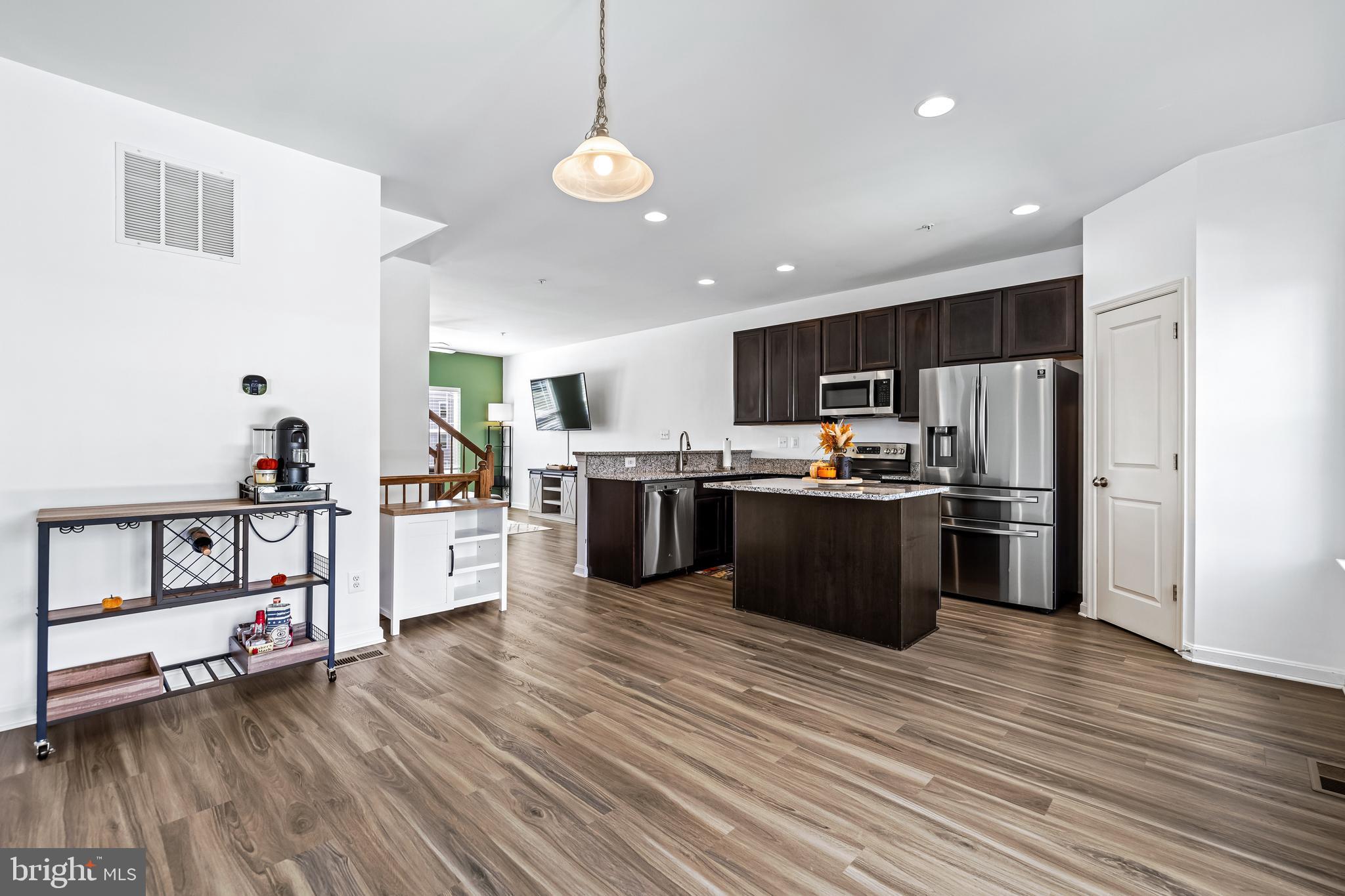 MAGNOLIA LANDING - Residential