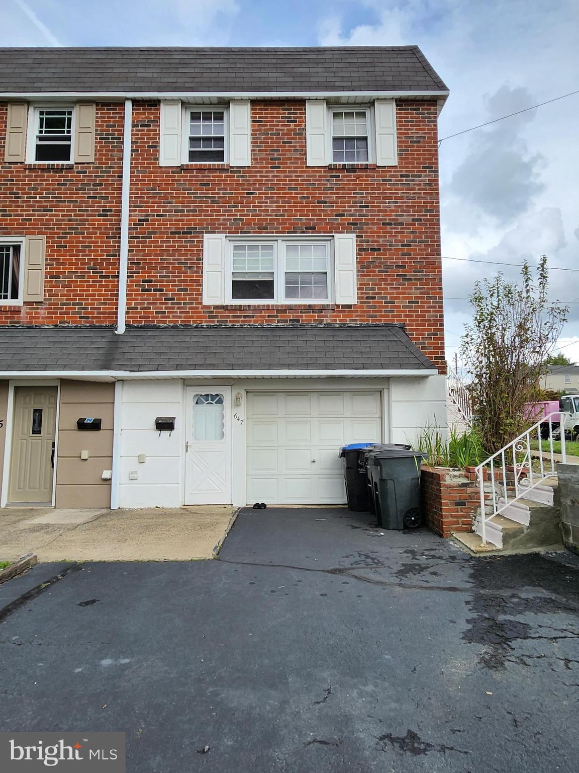 ROBERTS PARK - Residential