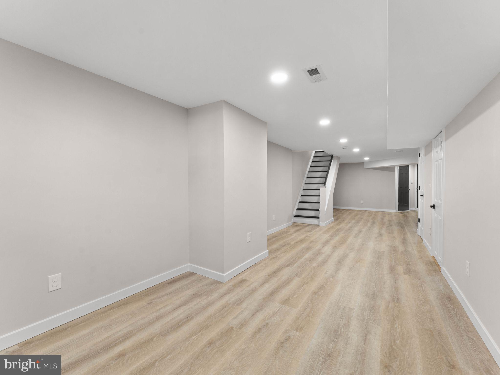 OVERBROOK - Residential