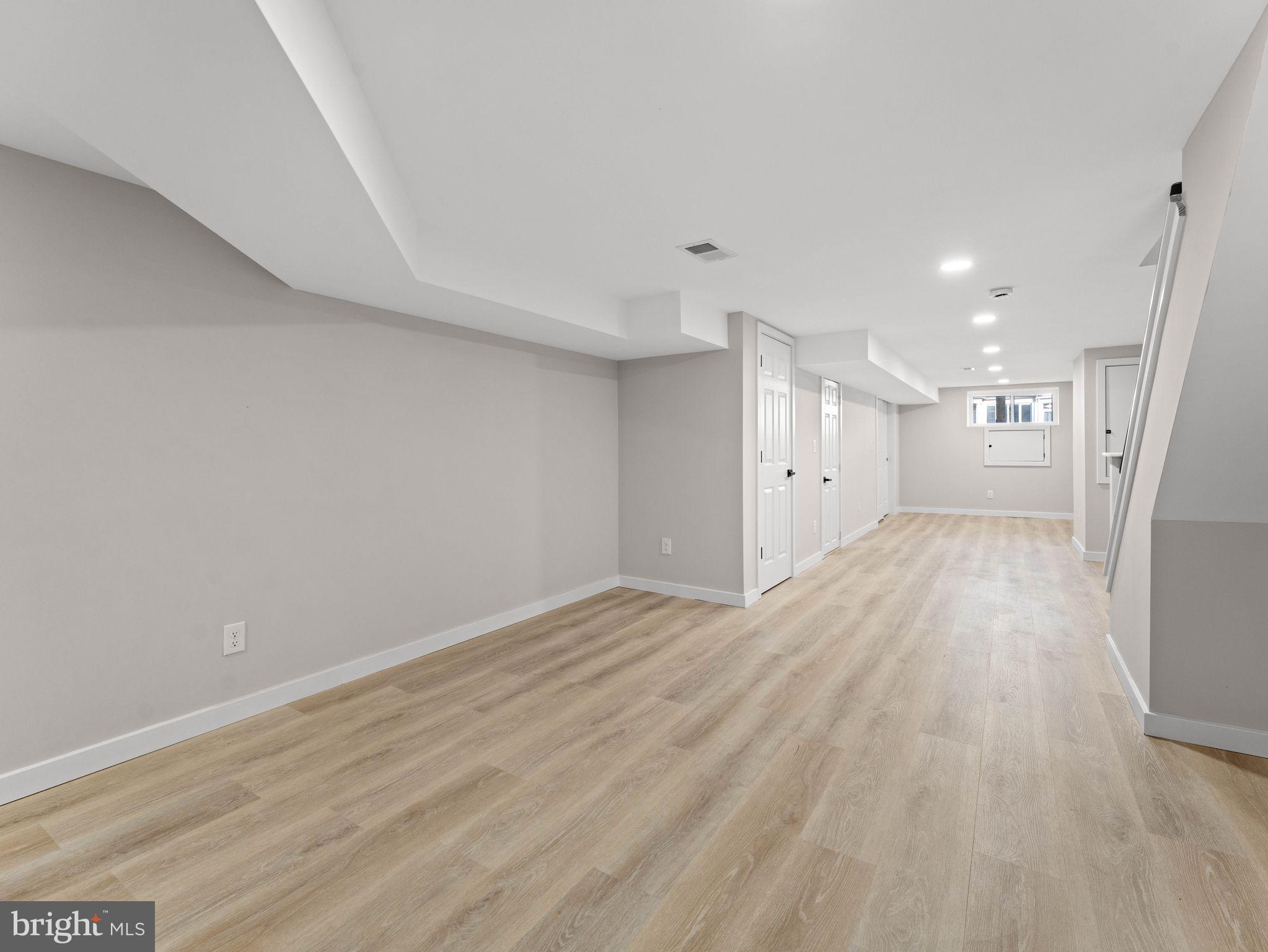 OVERBROOK - Residential