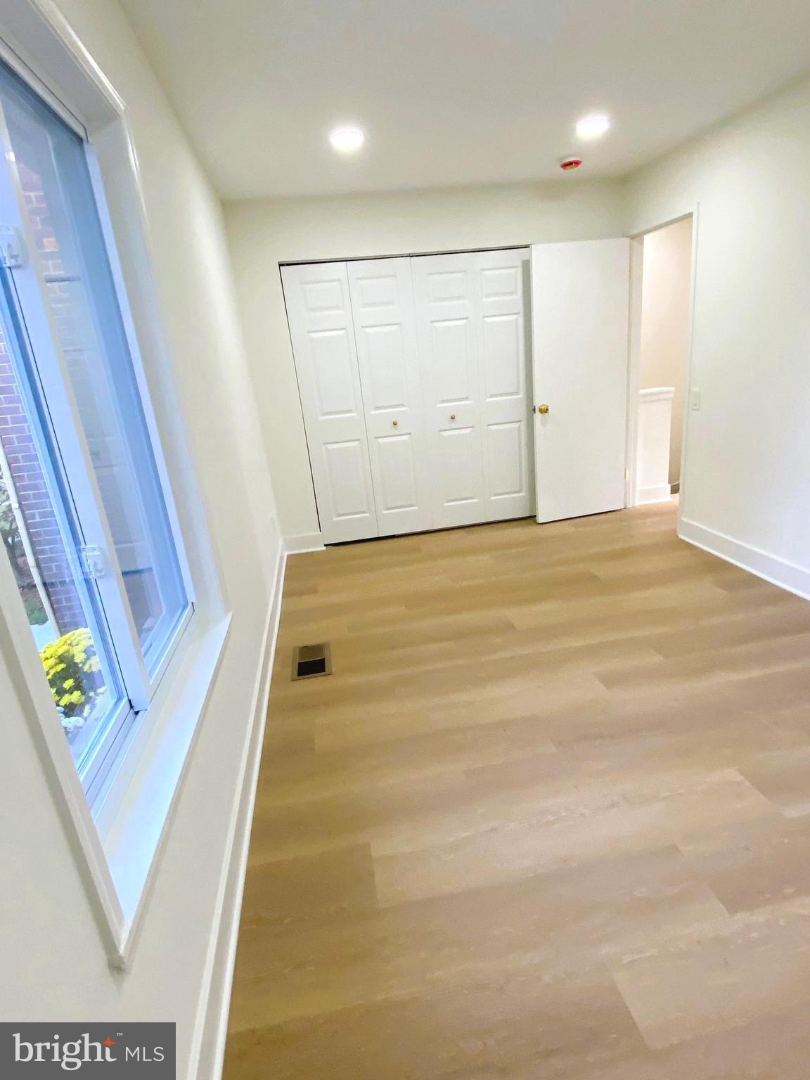 MARYLAND PLACE - Residential