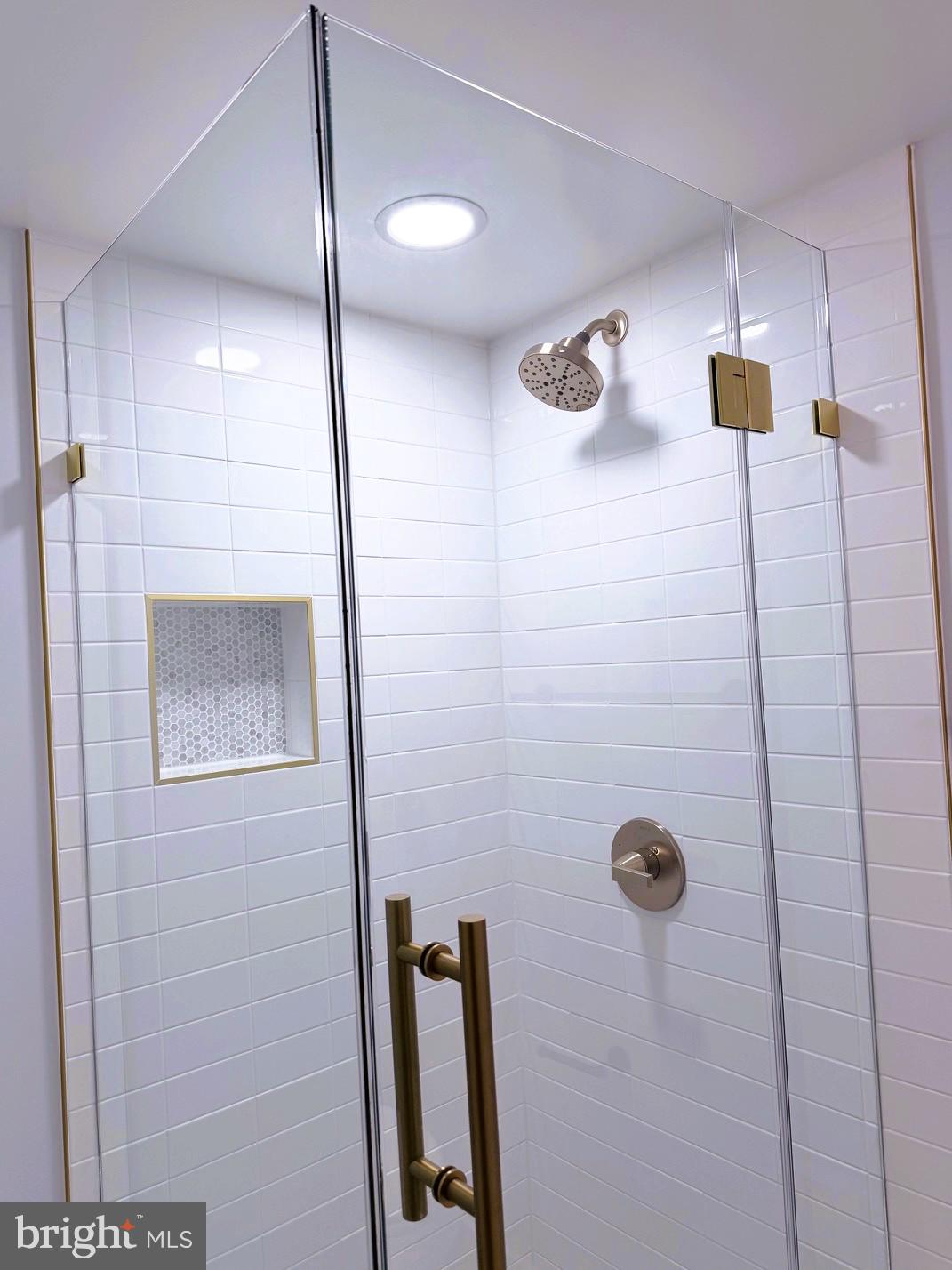 MARYLAND PLACE - Residential