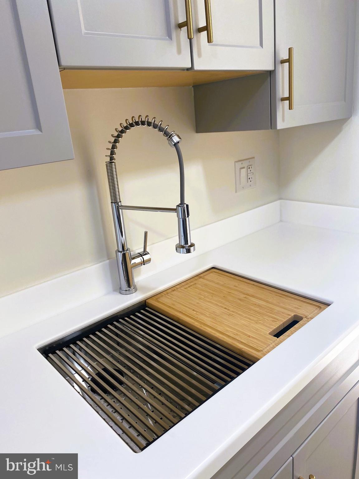 MARYLAND PLACE - Residential