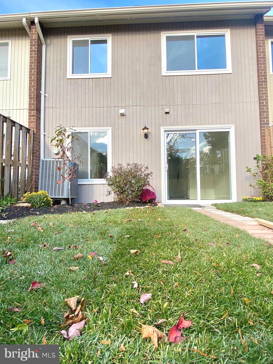 MARYLAND PLACE - Residential