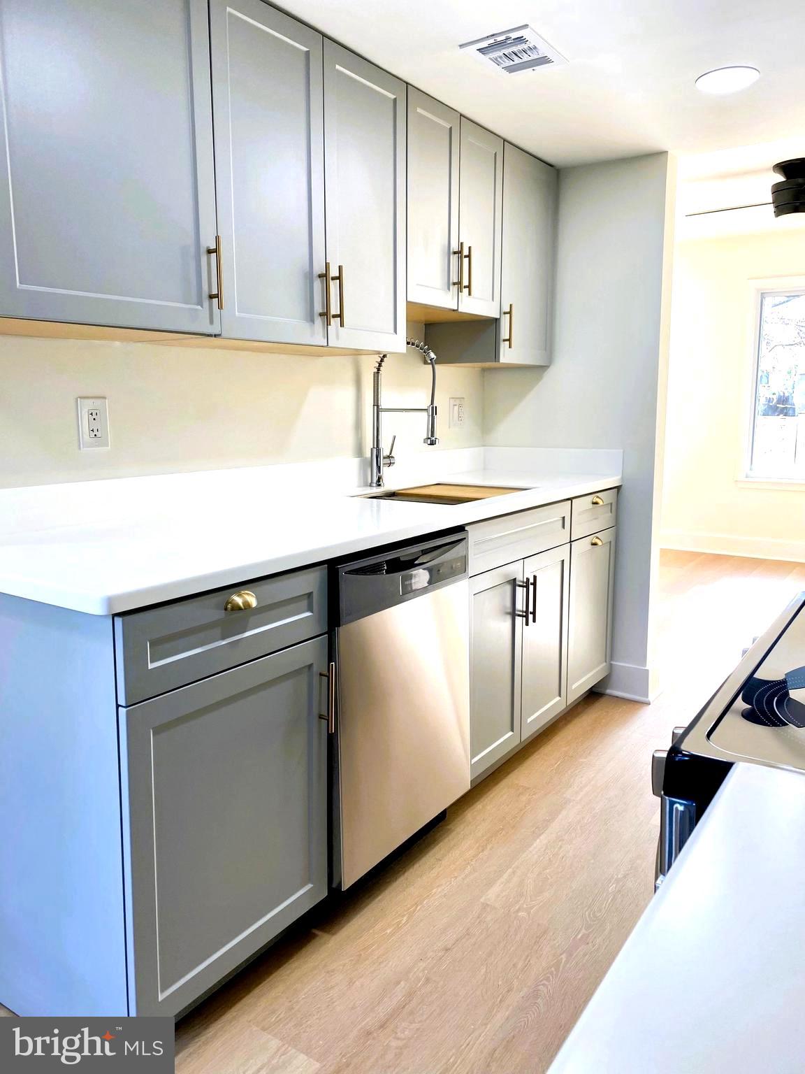 MARYLAND PLACE - Residential