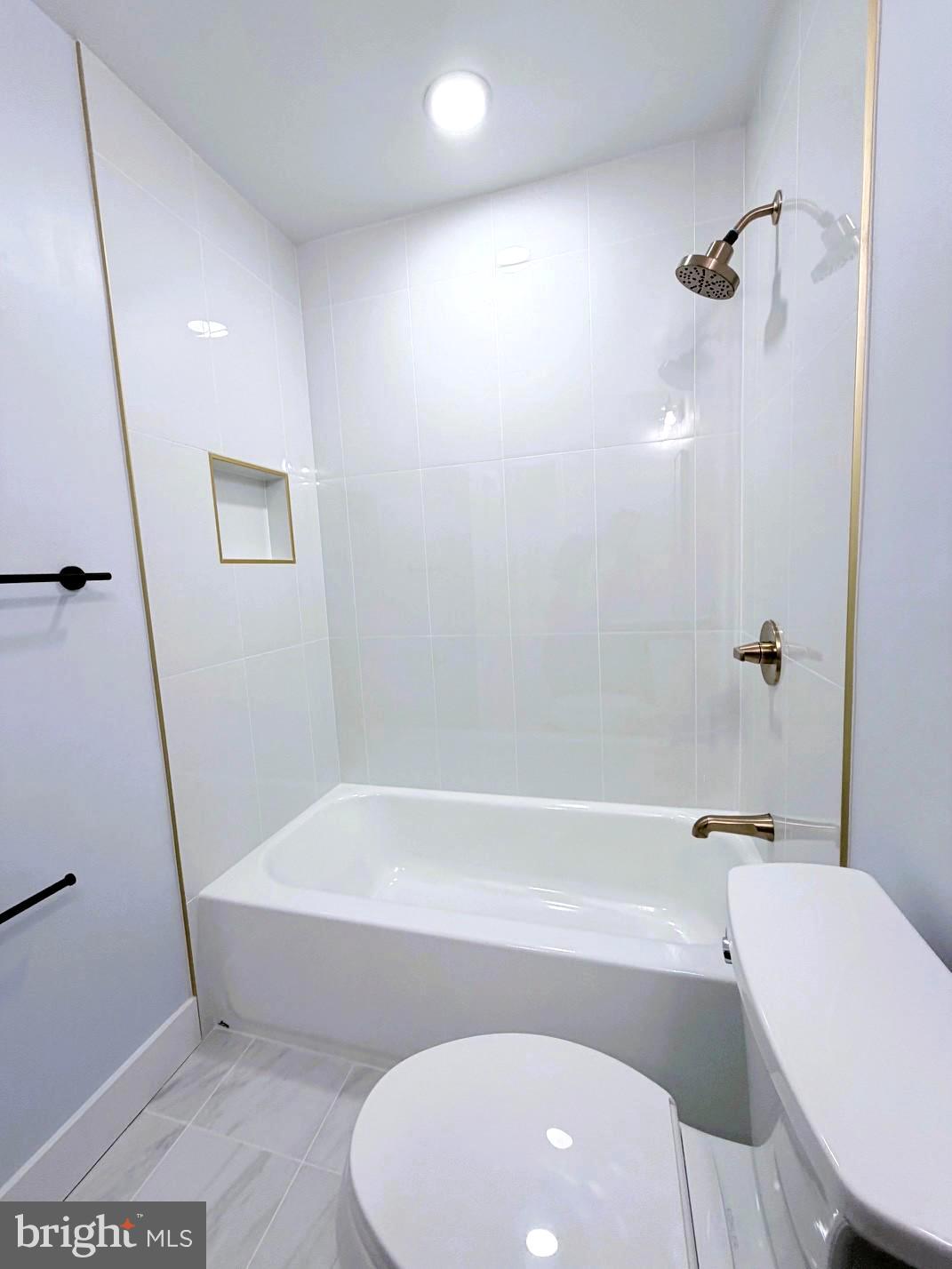 MARYLAND PLACE - Residential