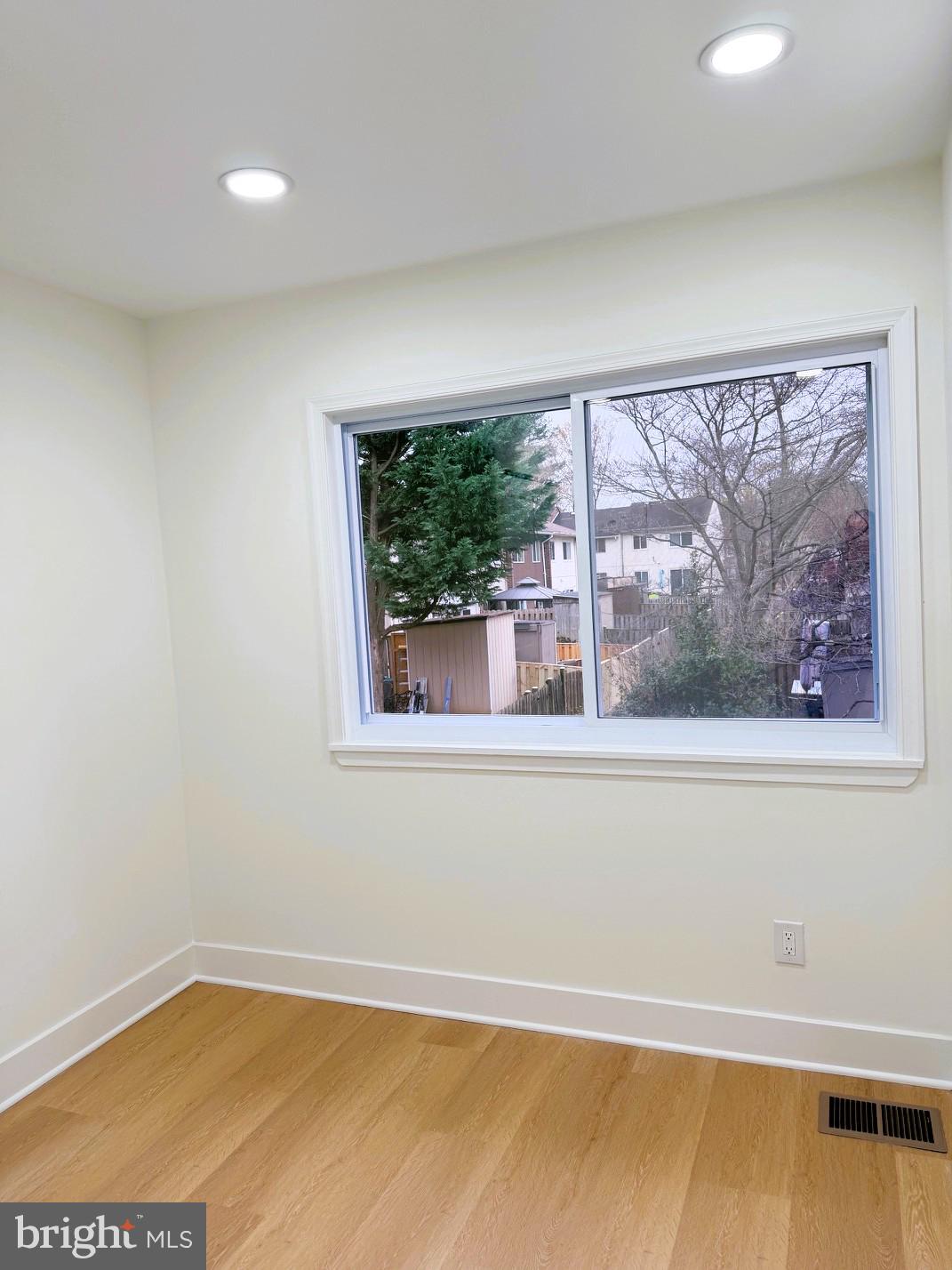 MARYLAND PLACE - Residential