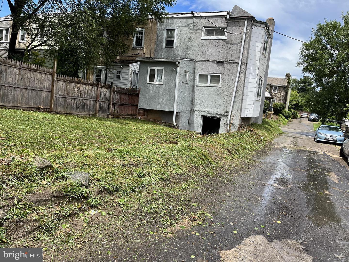 GERMANTOWN - Residential