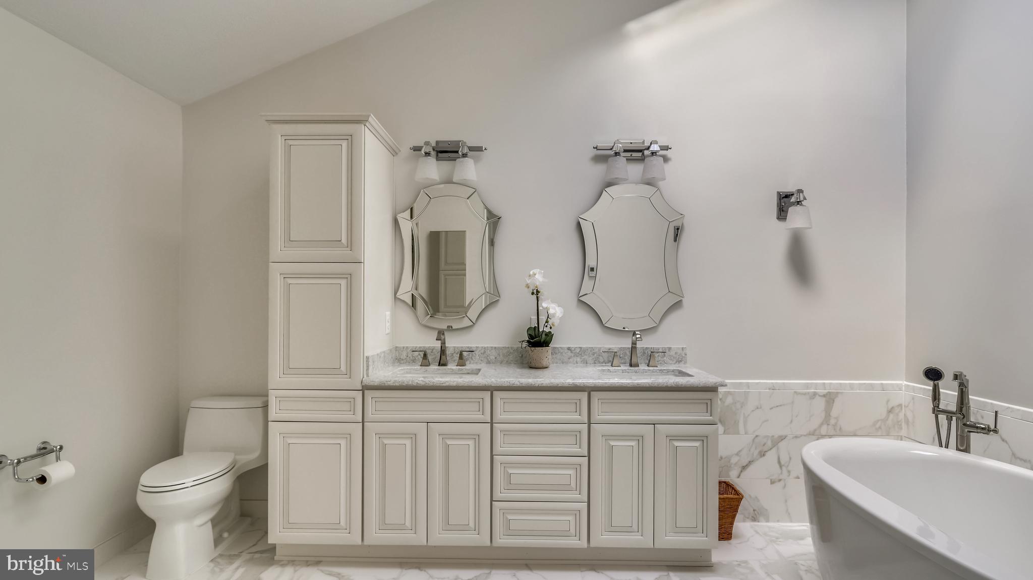 BAYBERRY HILL - Residential