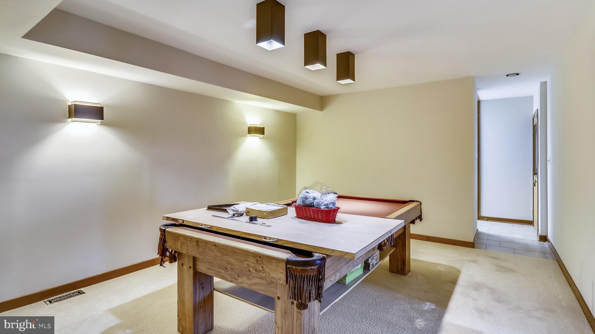 BAYBERRY HILL - Residential