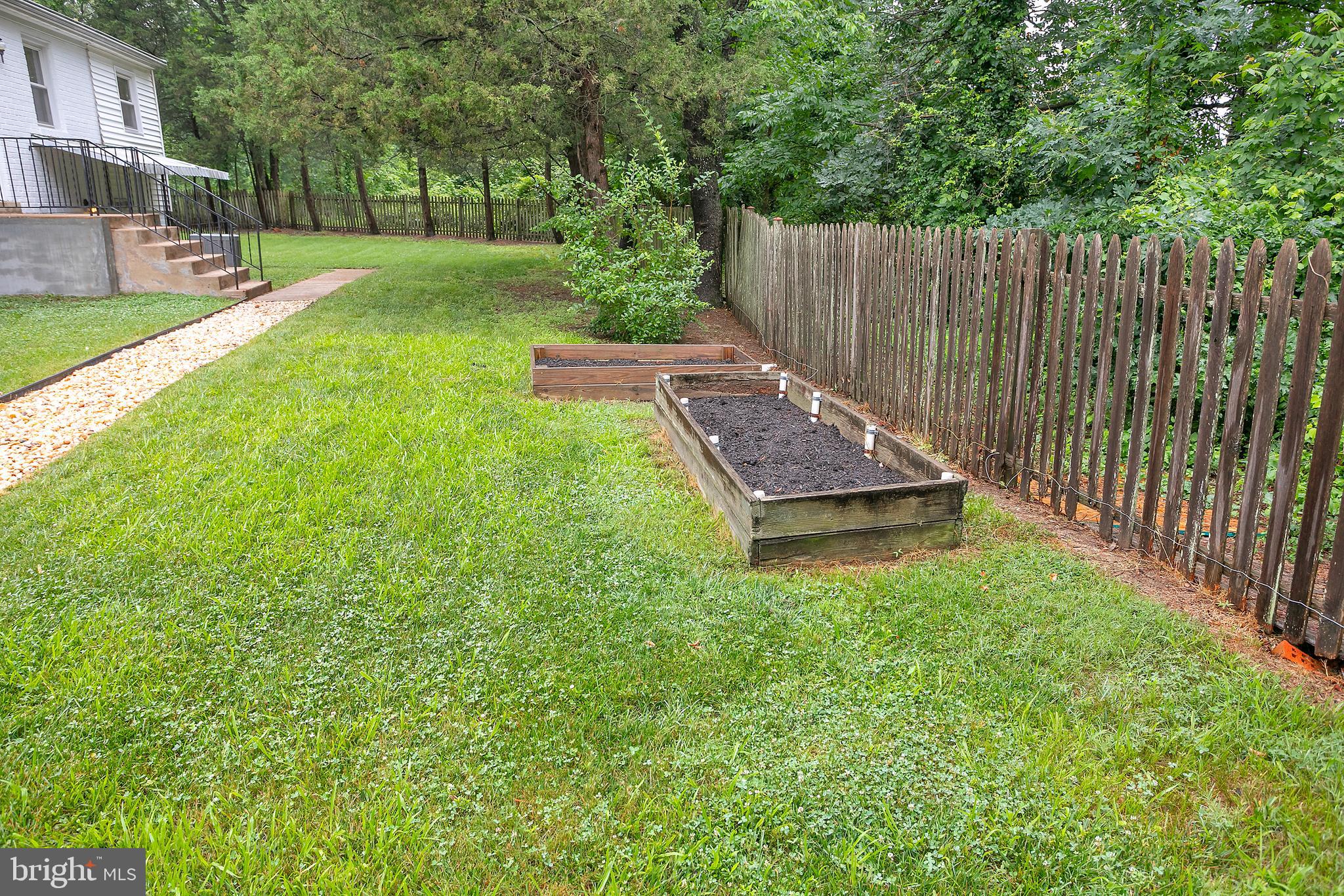 YORK MANOR - Residential