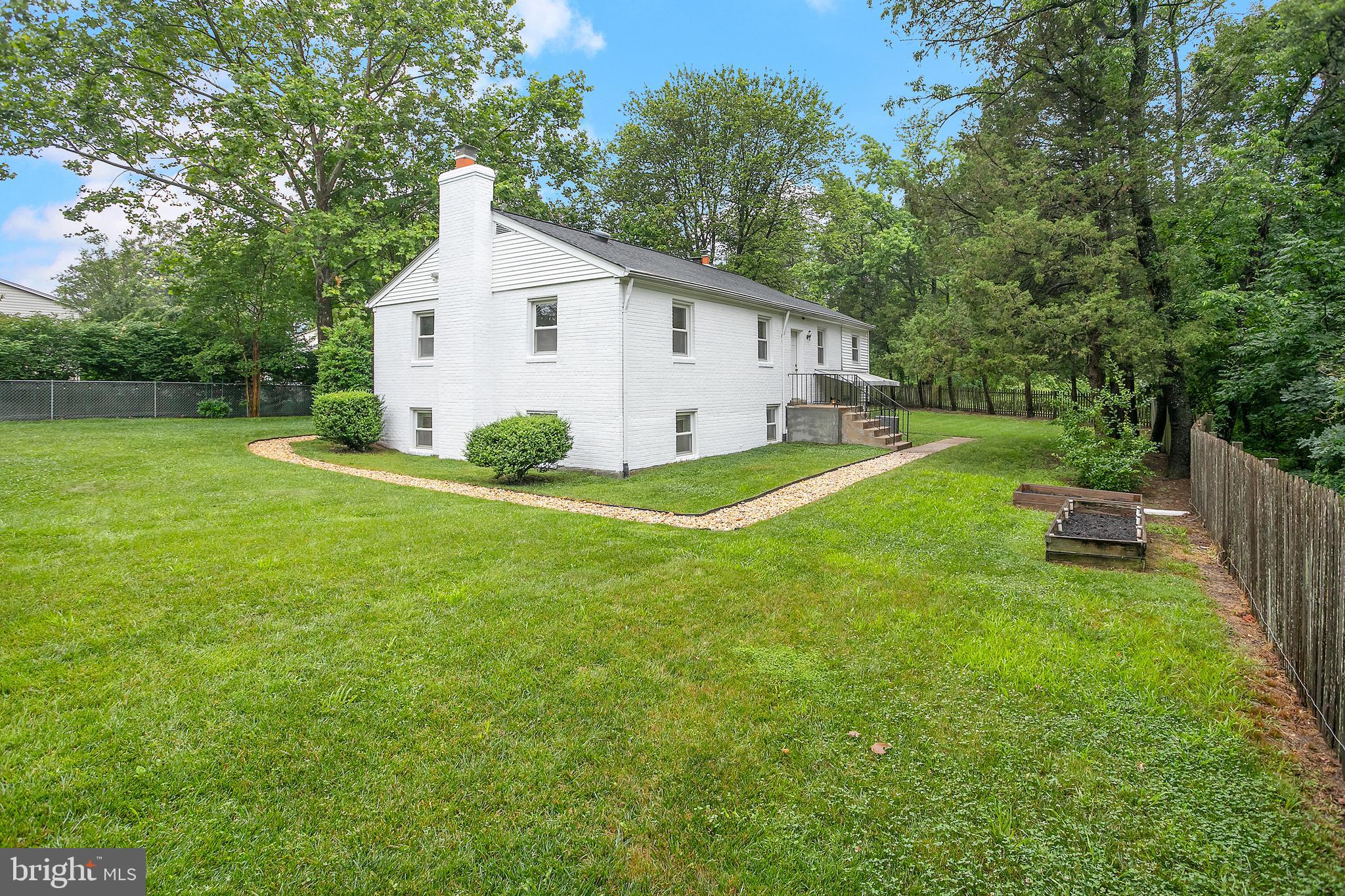 YORK MANOR - Residential