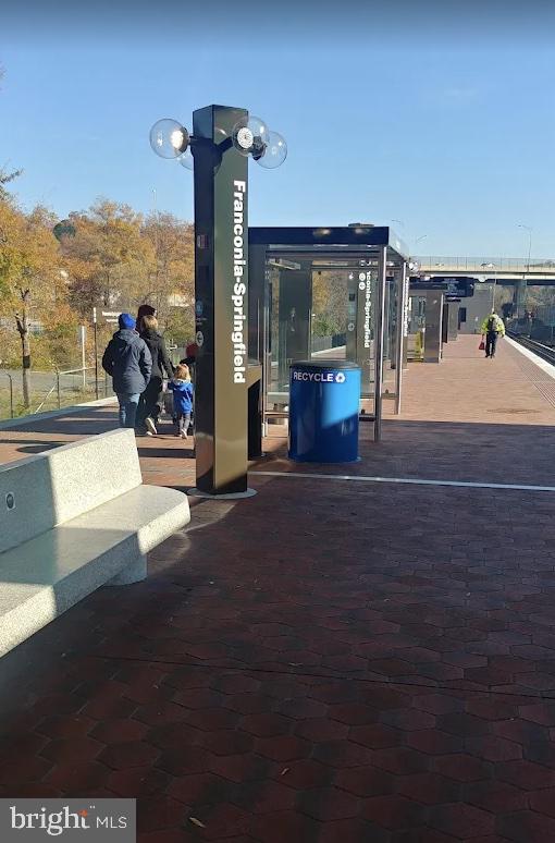 YORK MANOR - Residential