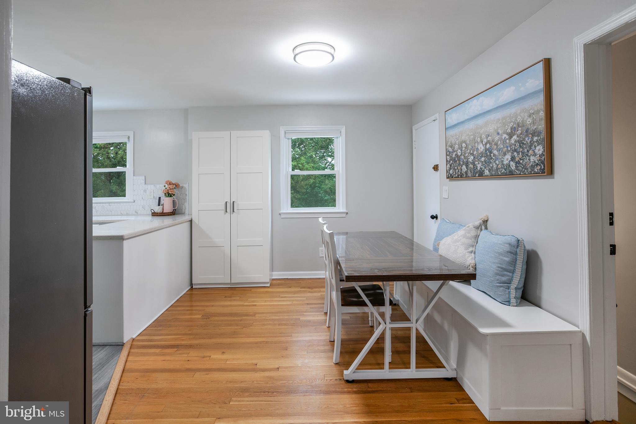 YORK MANOR - Residential