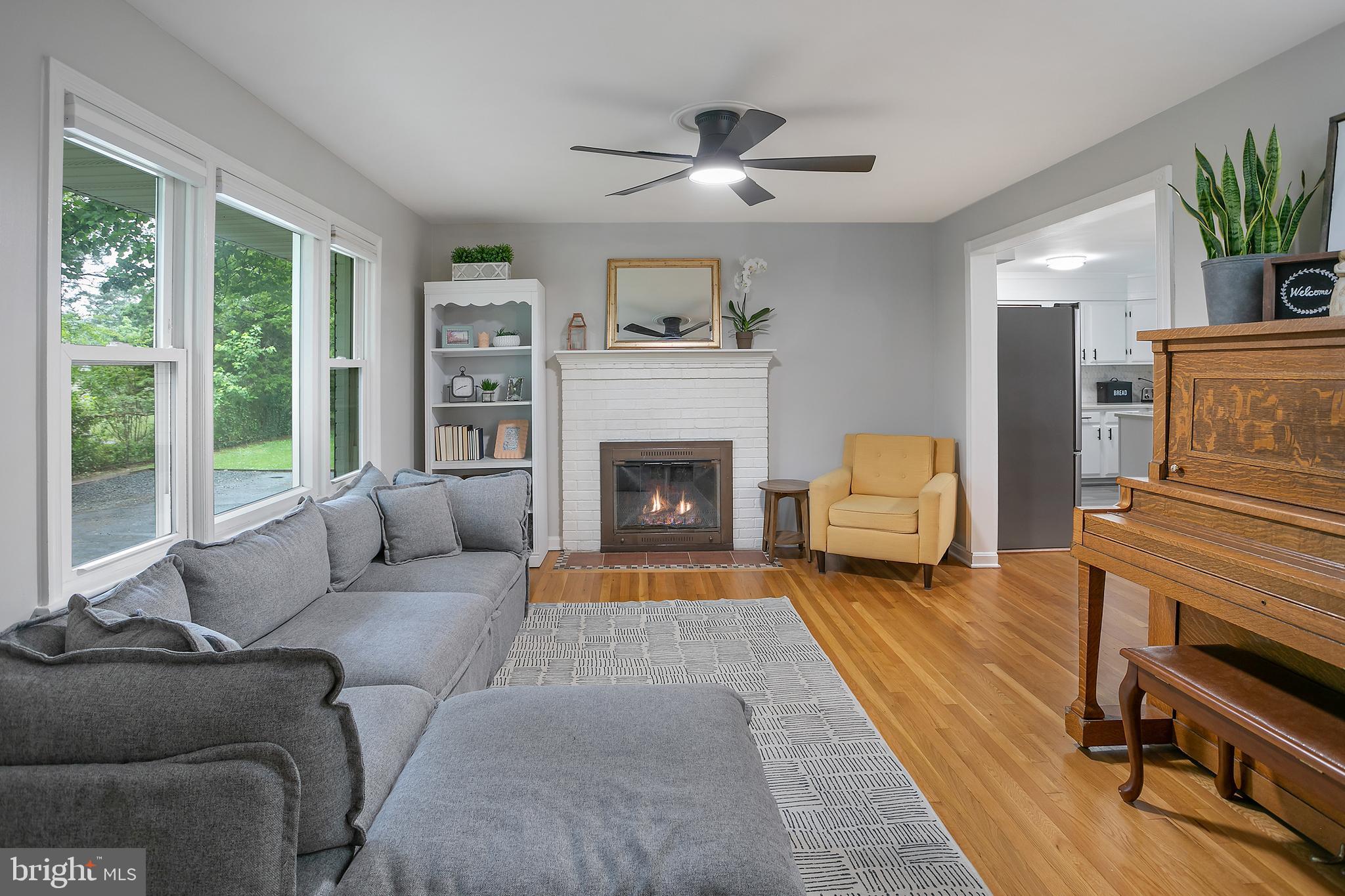 YORK MANOR - Residential