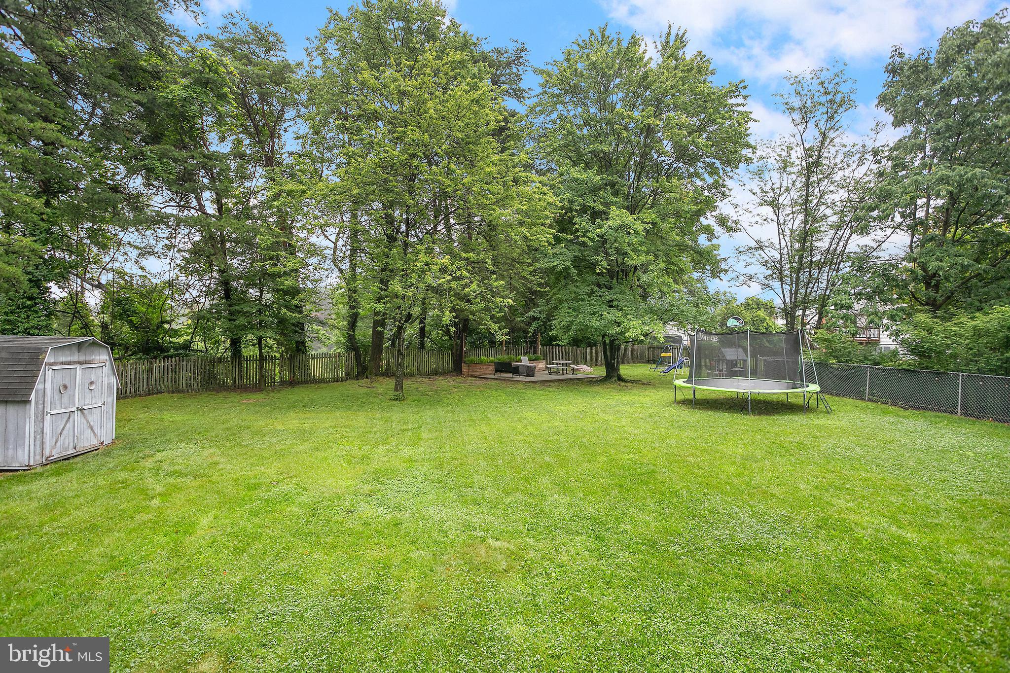 YORK MANOR - Residential