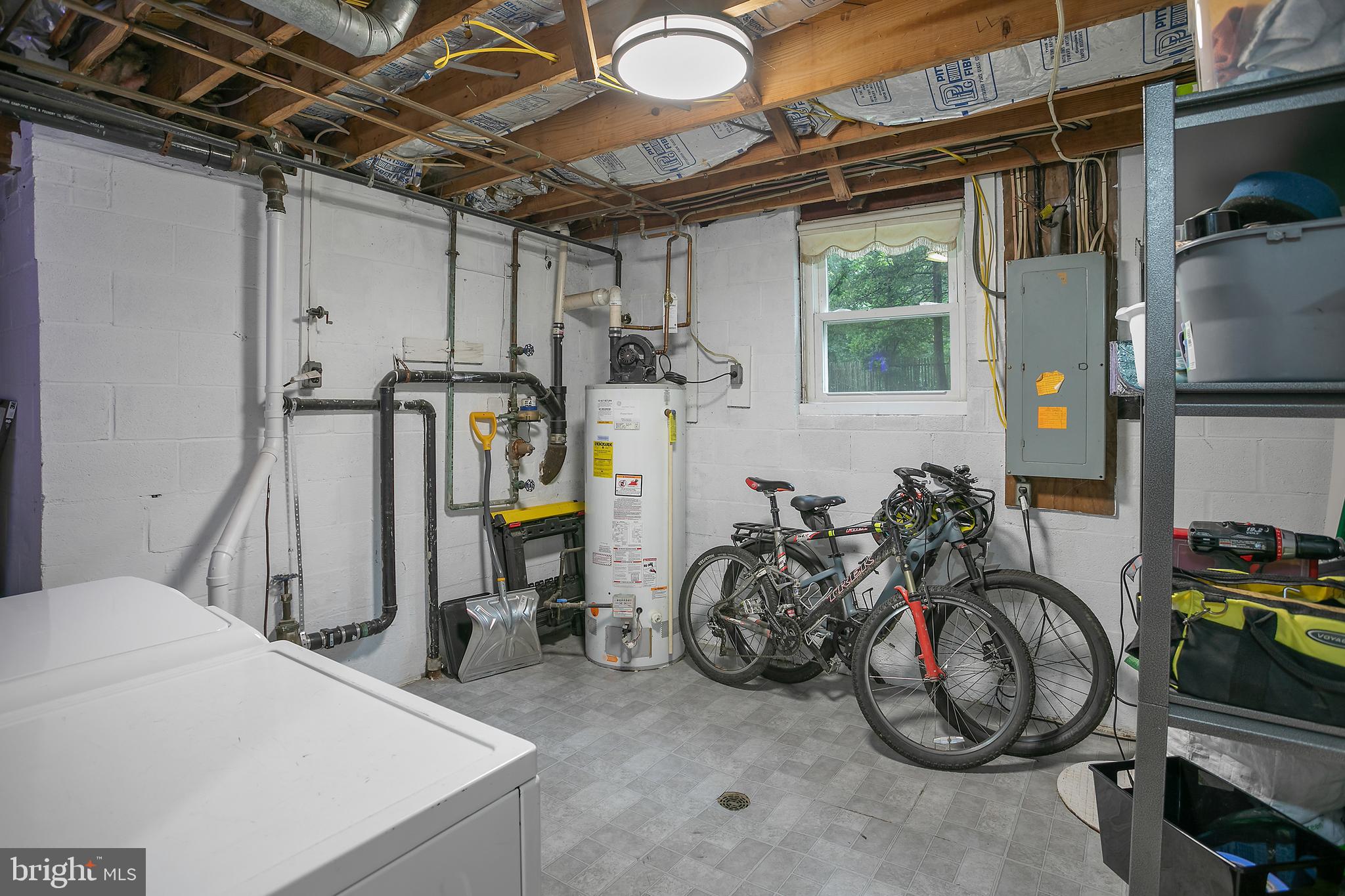 YORK MANOR - Residential