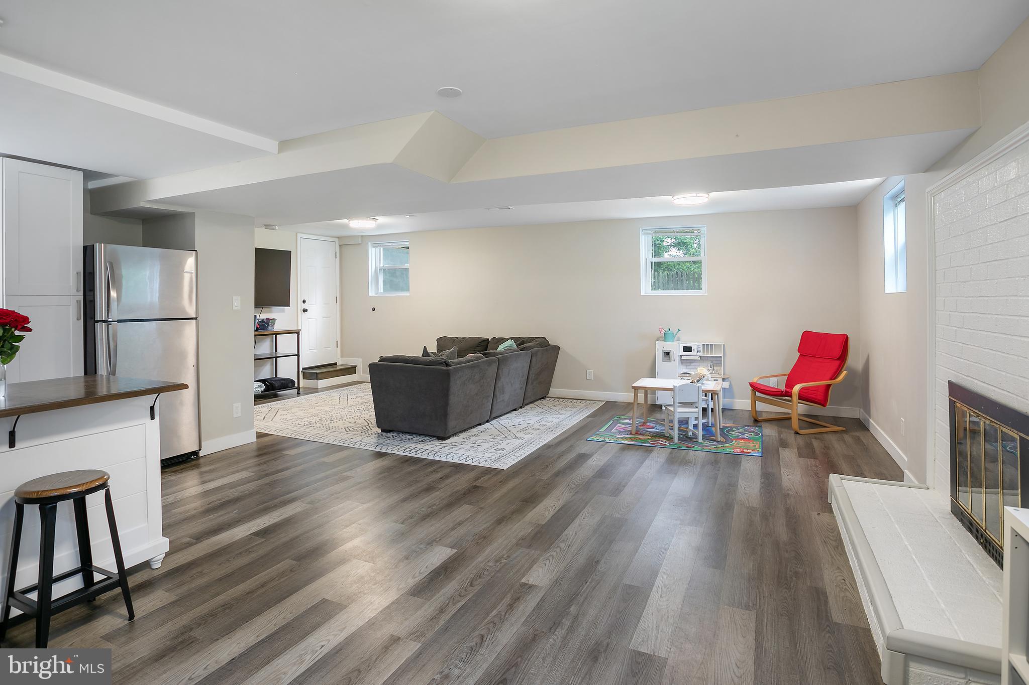 YORK MANOR - Residential