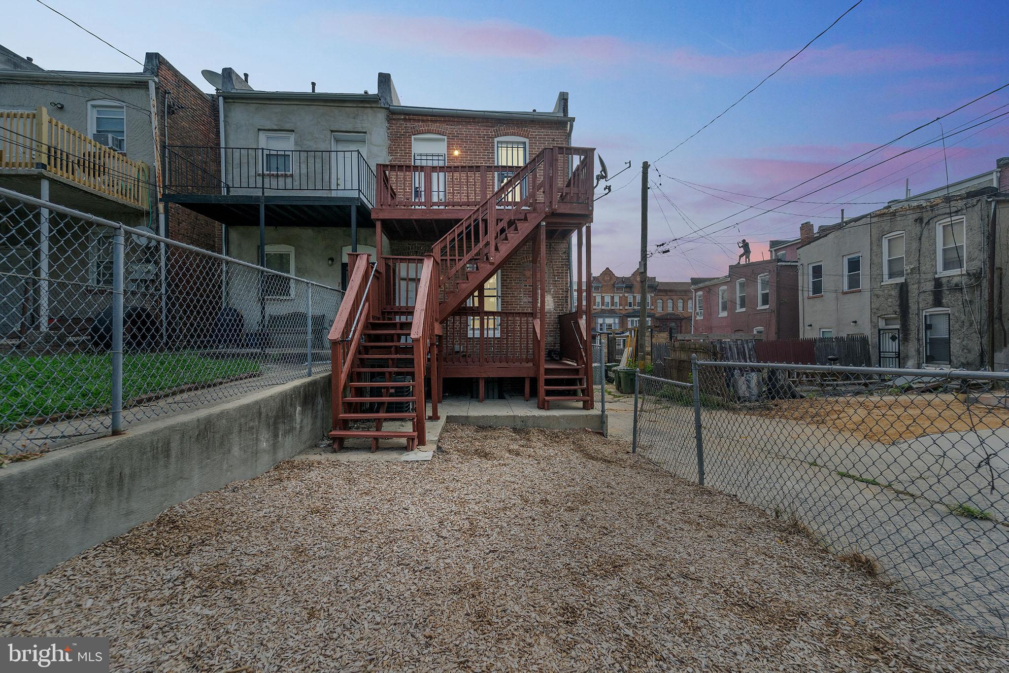 MIDWAY - Residential Lease