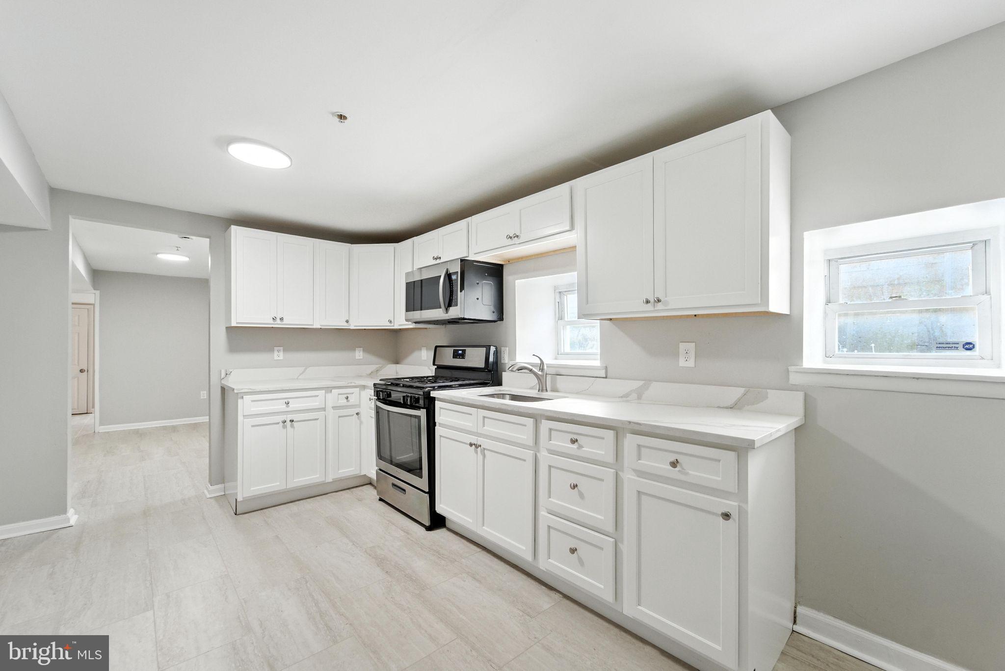 MIDWAY - Residential Lease