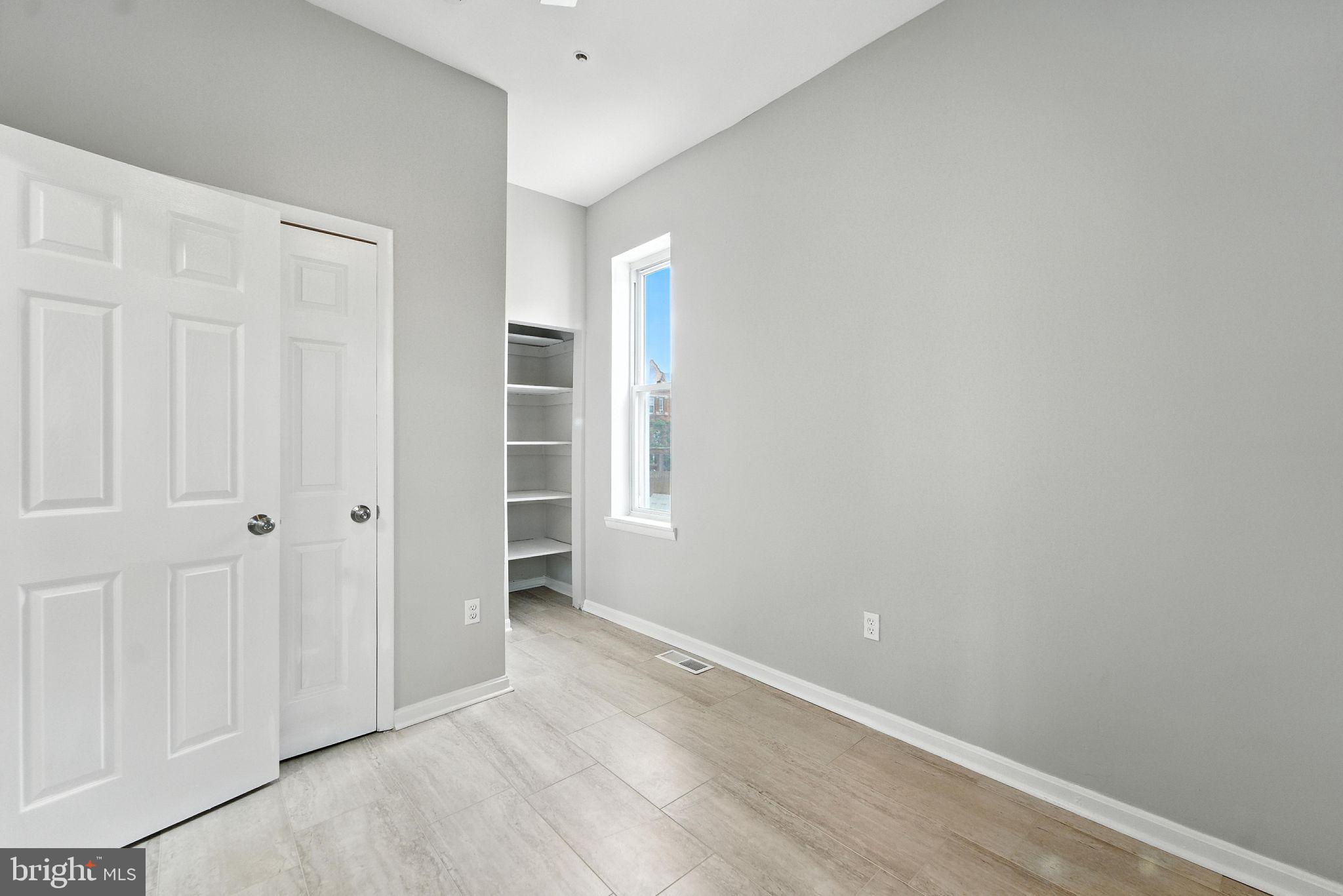 MIDWAY - Residential Lease