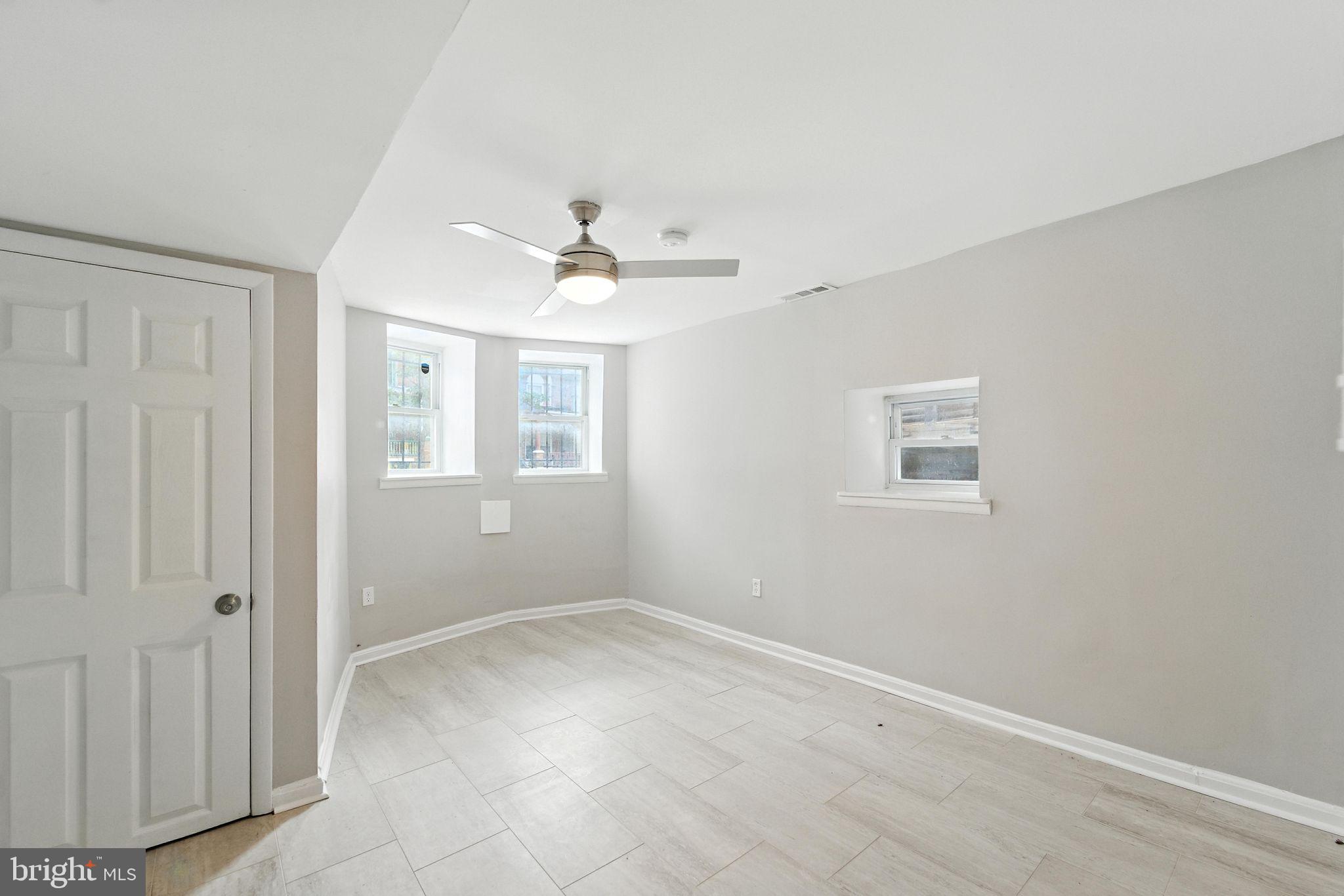 MIDWAY - Residential Lease