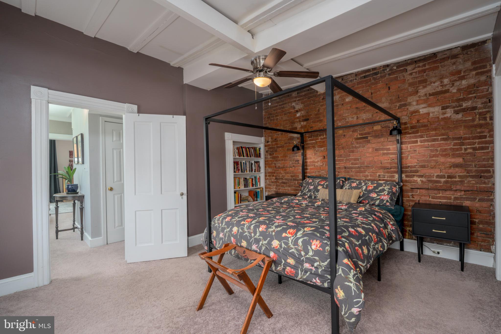 BUTCHERS HILL - Residential